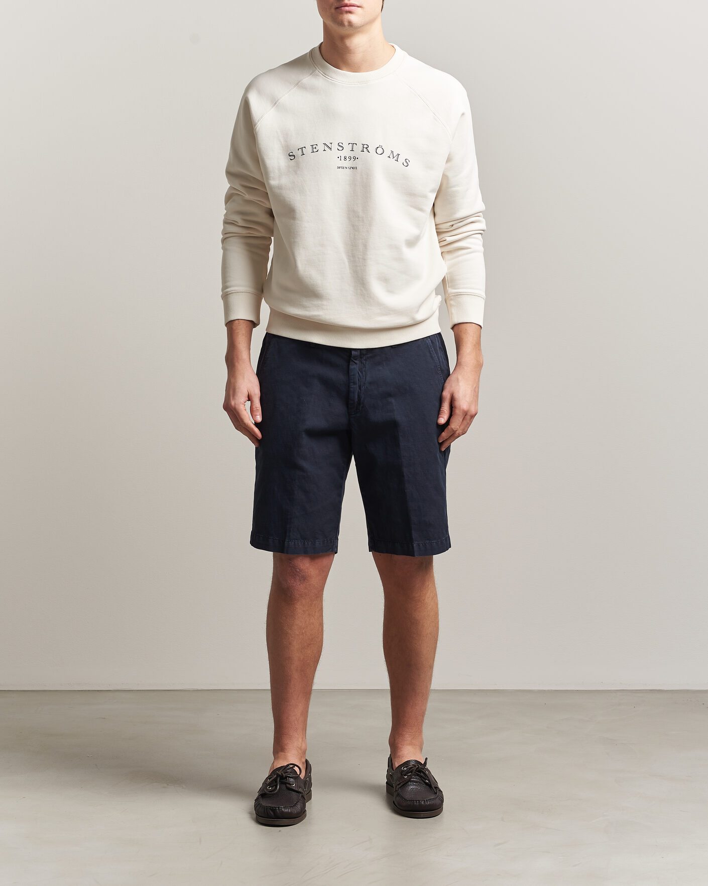 Uomini | Maglieria | Stenströms | Raglan Crew Logo Sweater White
