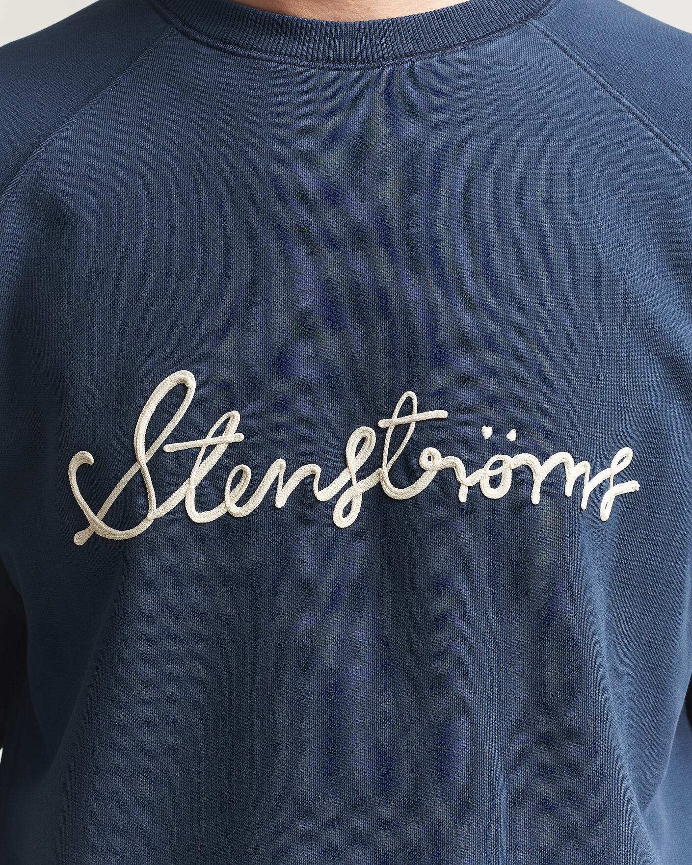 Uomini | Maglieria | Stenströms | Raglan Crew Logo Sweater Navy