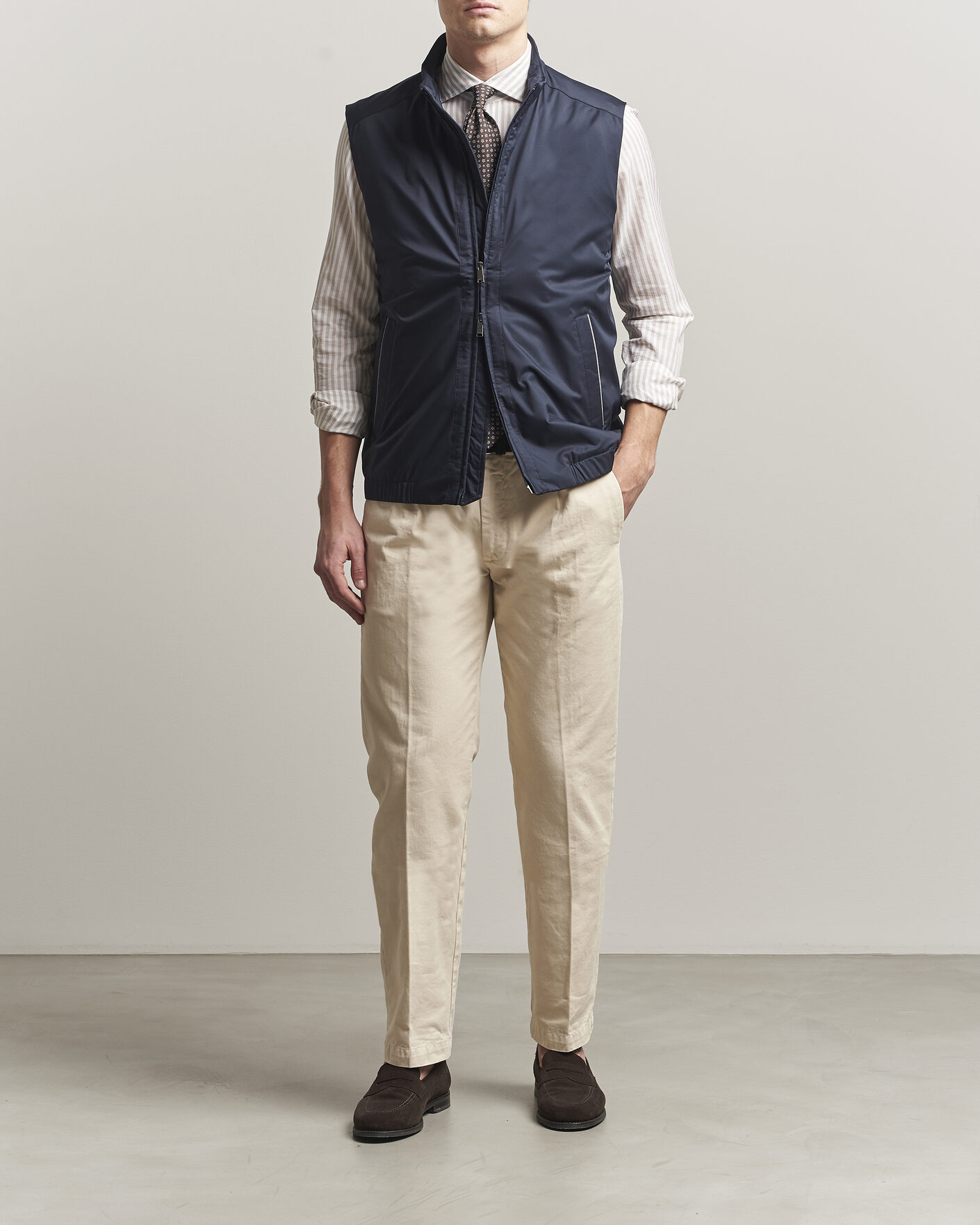 Uomini | Gilet | Eton | Lightweight Wind Vest Navy Blue