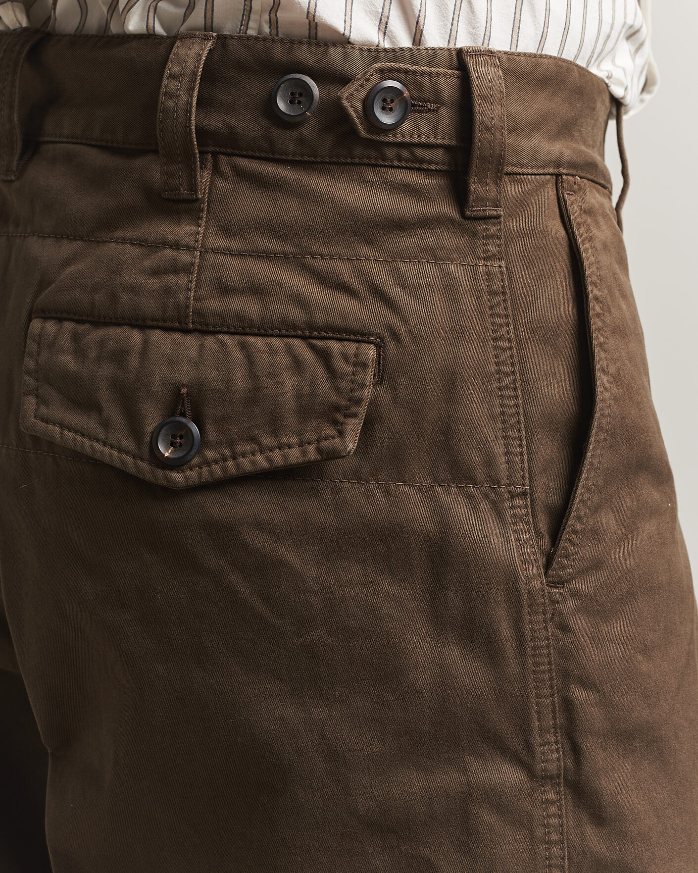 Uomini | Pantaloni | Drake's | Peached Flat Front Cotton Chino Brown