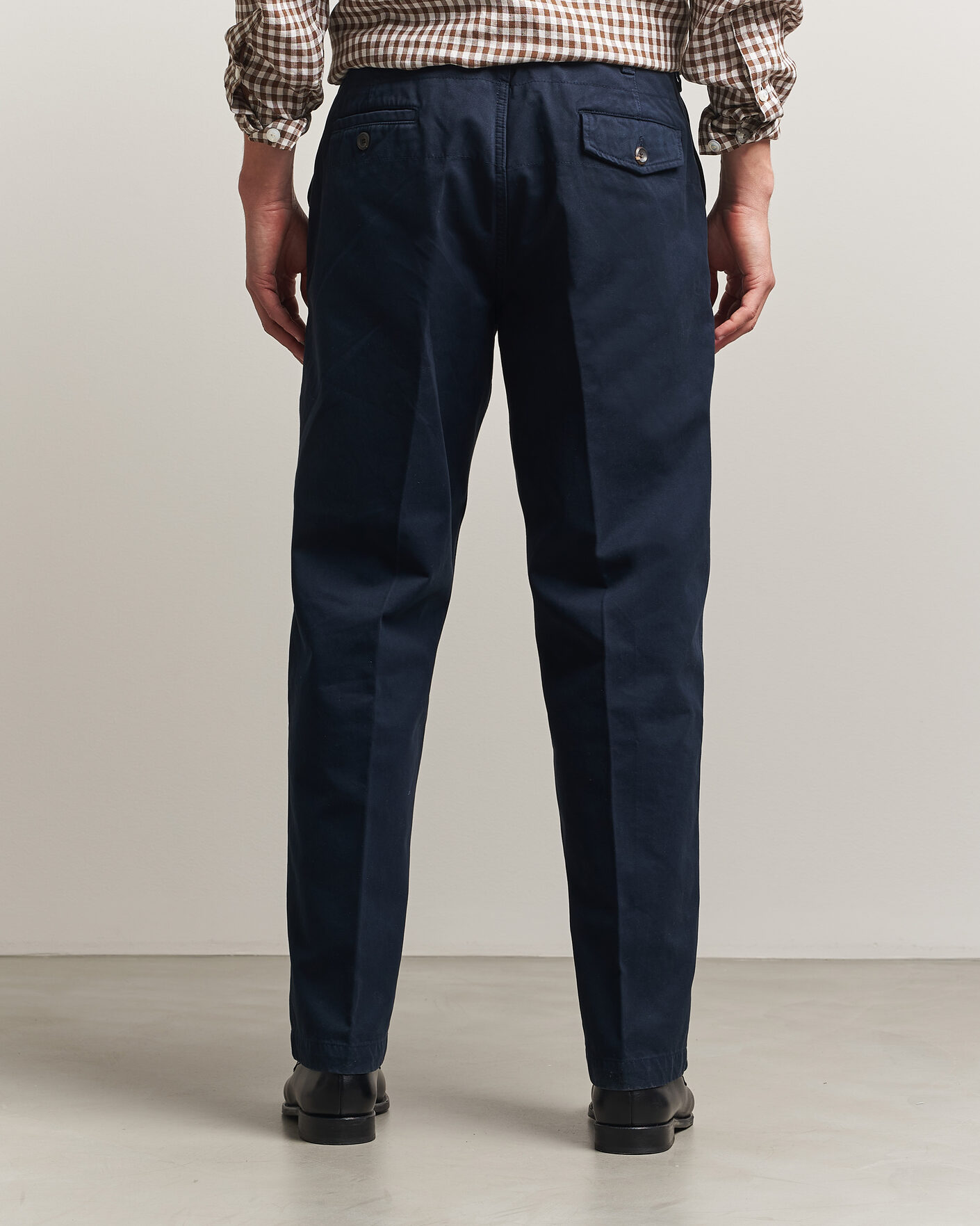 Uomini | Pantaloni | Drake's | Peached Flat Front Cotton Chino Navy