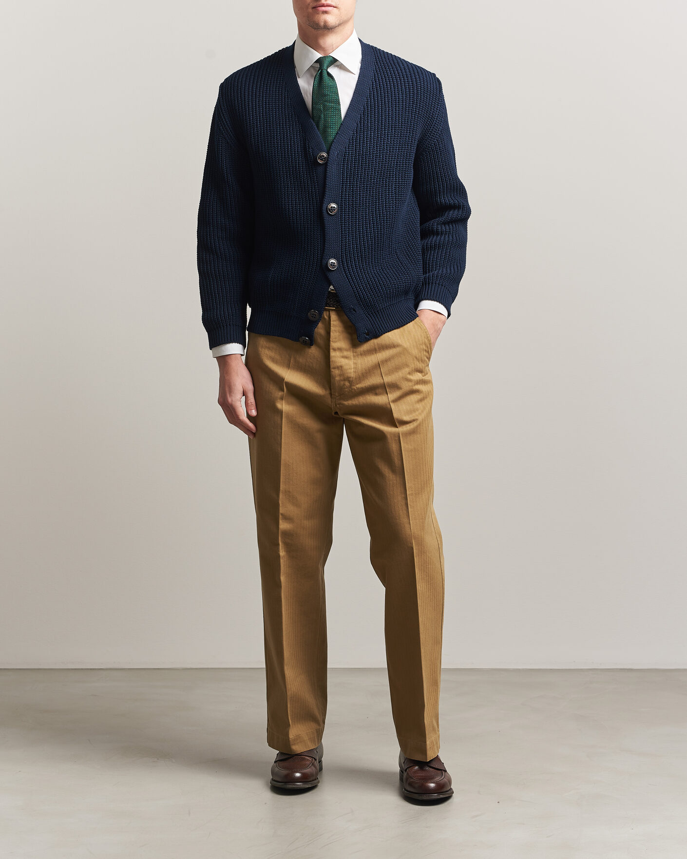 Uomini | Pantaloni | Drake's | Herringbone Wide Leg Chino Khaki