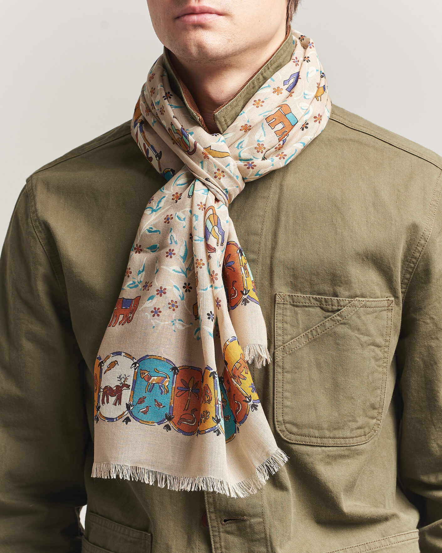 Uomini | Drake's Loose Animal Wool/Silk Print Scarf Beige | Drake's | Loose Animal Wool/Silk Print Scarf Beige