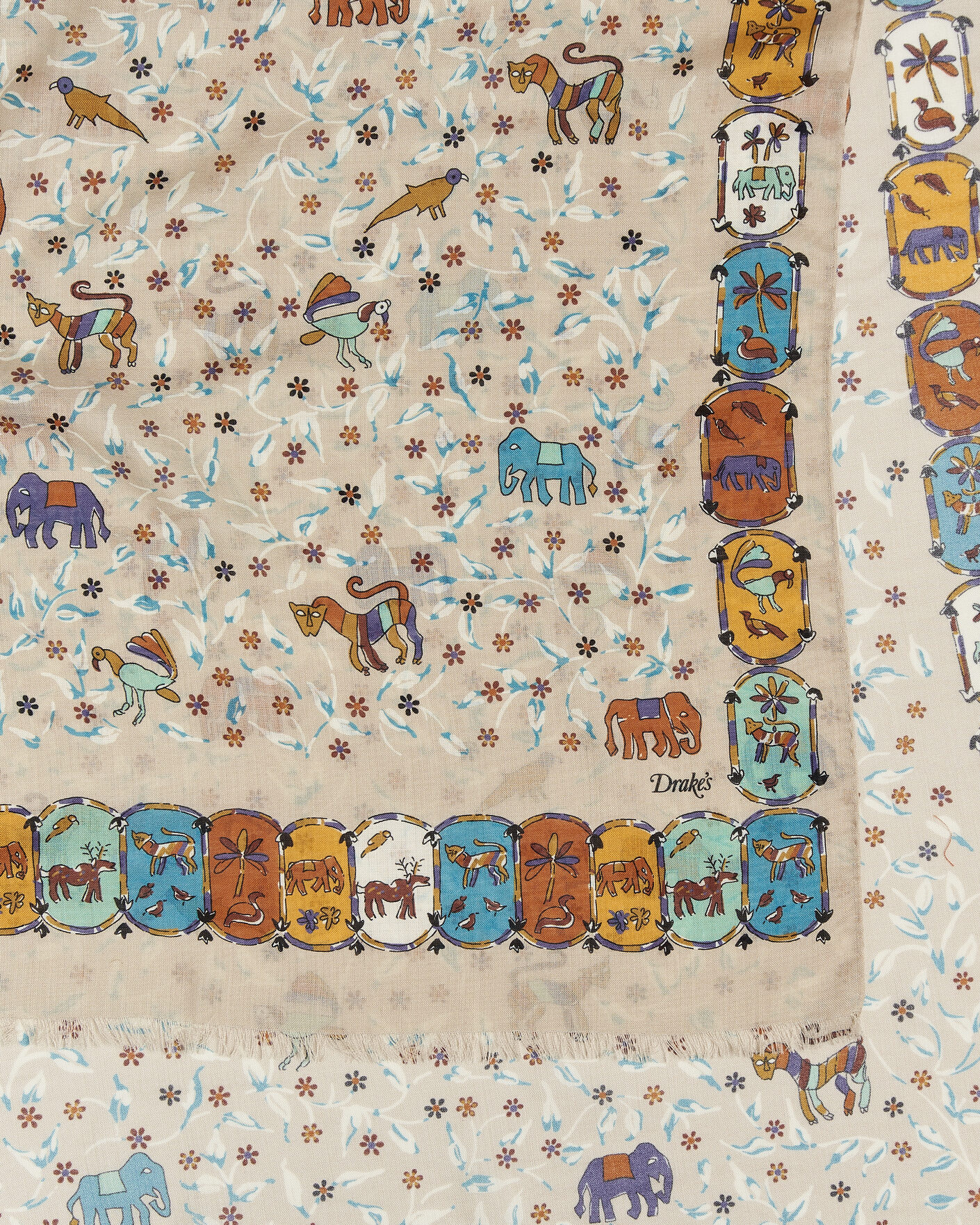 Uomini | Drake's Loose Animal Wool/Silk Print Scarf Beige | Drake's | Loose Animal Wool/Silk Print Scarf Beige