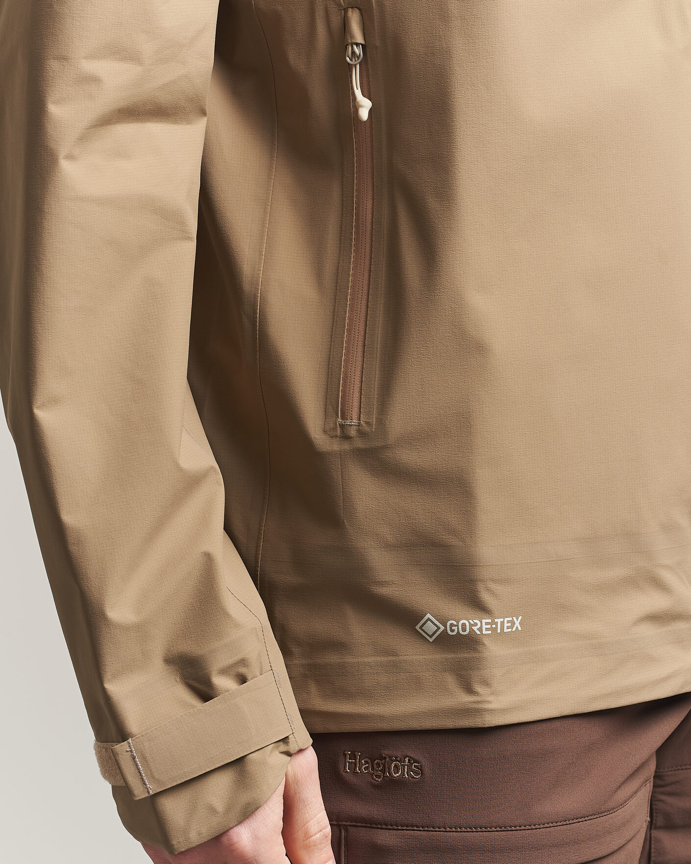 Uomini | Giacche | Haglöfs | L.I.M Airak Gore-Tex Jacket Oak Brown
