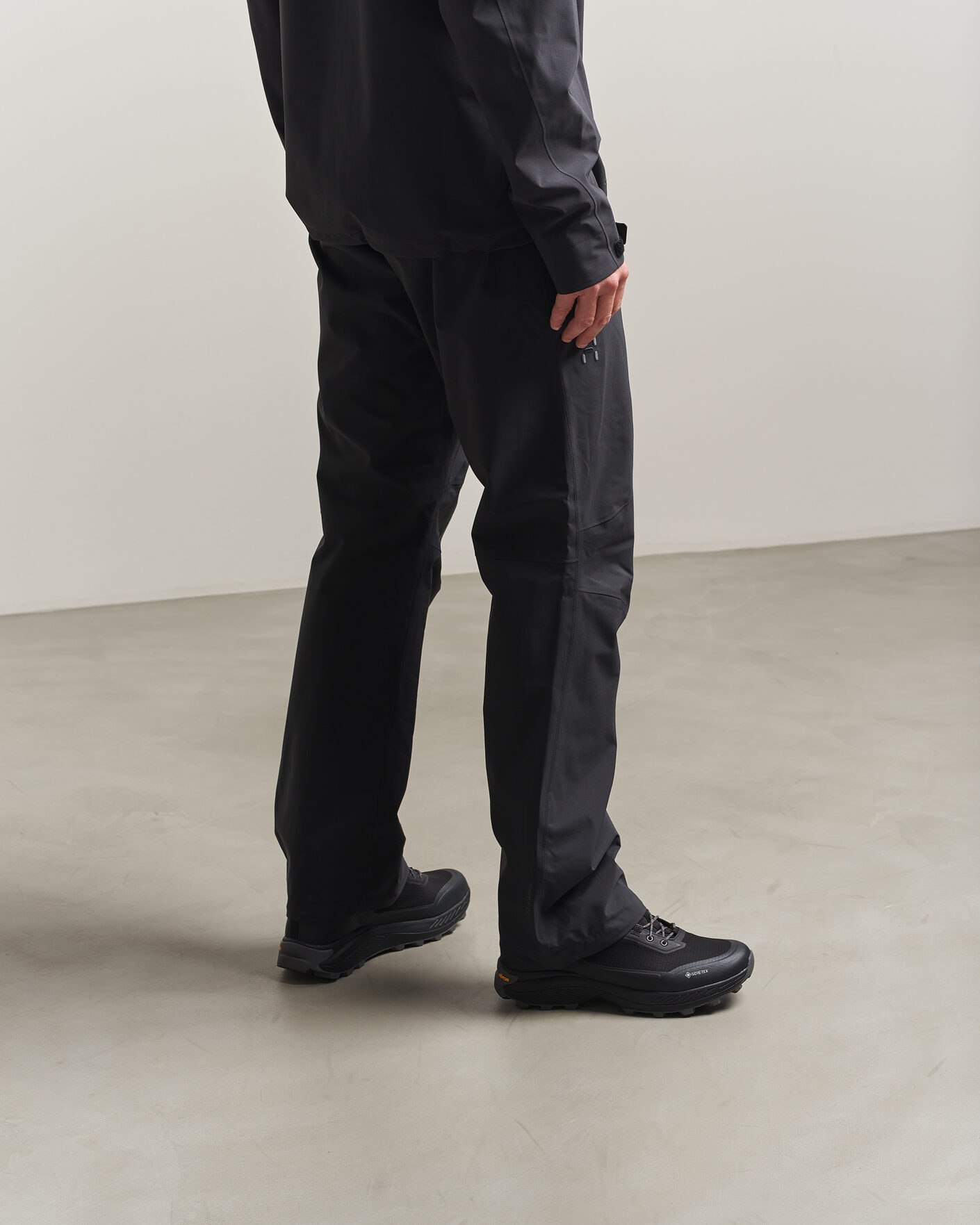 Uomini | Scarpe da trekking | Haglöfs | L.I.M Horizon Hike GORE-TEX Sneaker Black