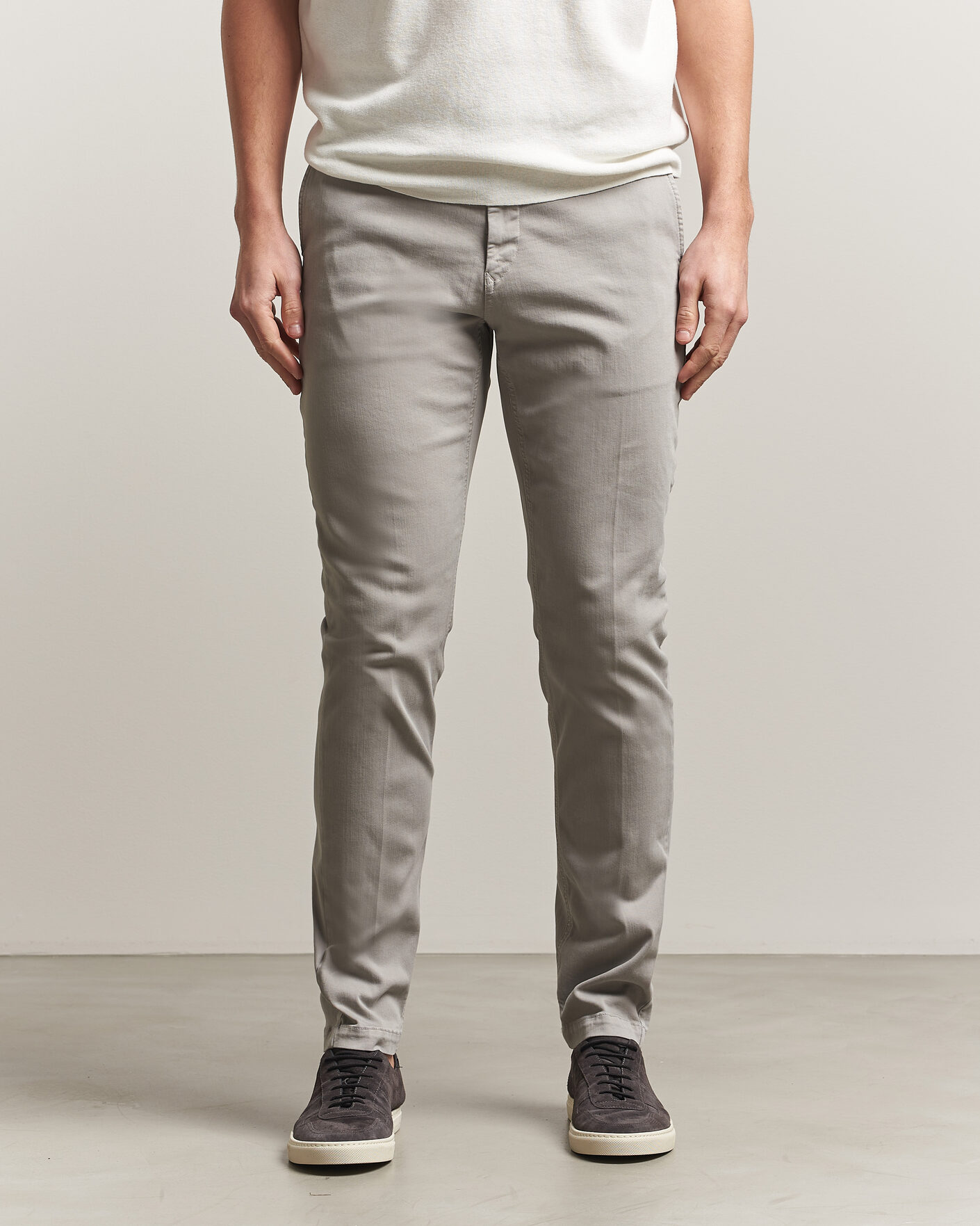 Uomini | Pantaloni | Replay | Benni Hyperflex X-Lite Chinos Light Grey