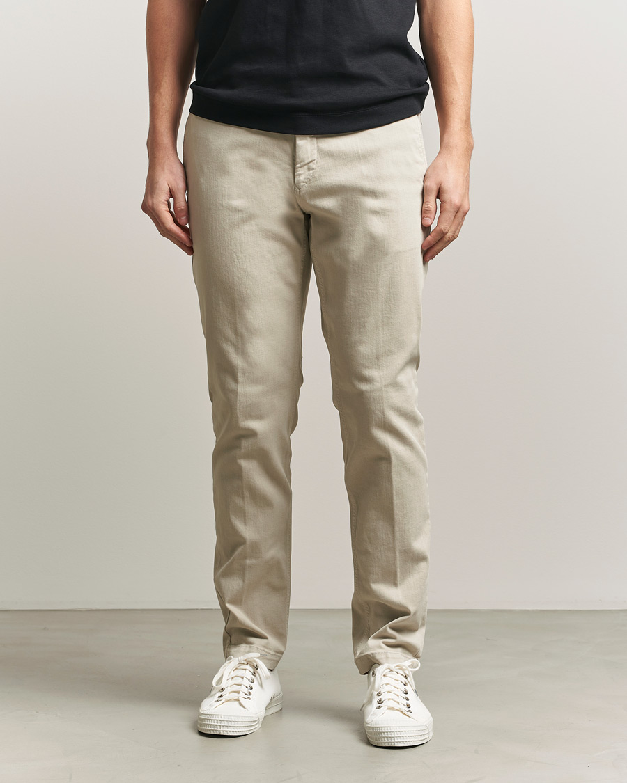 Uomini | Pantaloni | Replay | Benni Hyperflex X-Lite Chinos Ivory