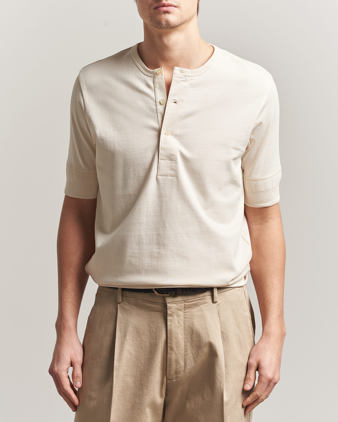 Uomini | T-shirt | Merz b. Schwanen | Classic Organic Cotton Short Sleeve Henley Nature
