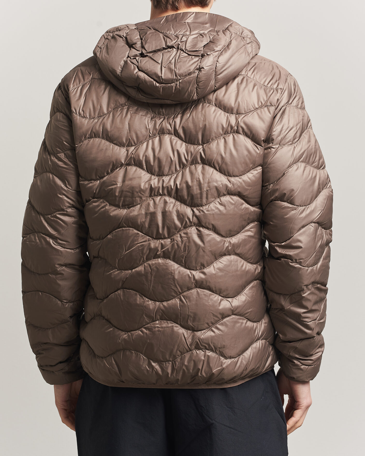Uomini | Giacche | Peak Performance | Helium Down Hooded Jacket Terrian Tan