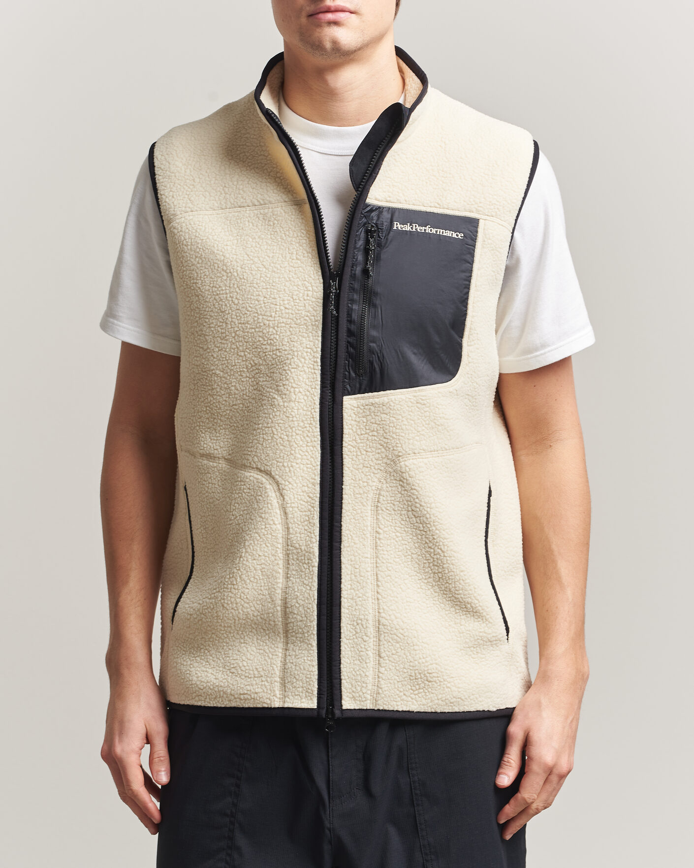 Uomini | Maglieria | Peak Performance | Nature Rush Pile Vest Sand Fog