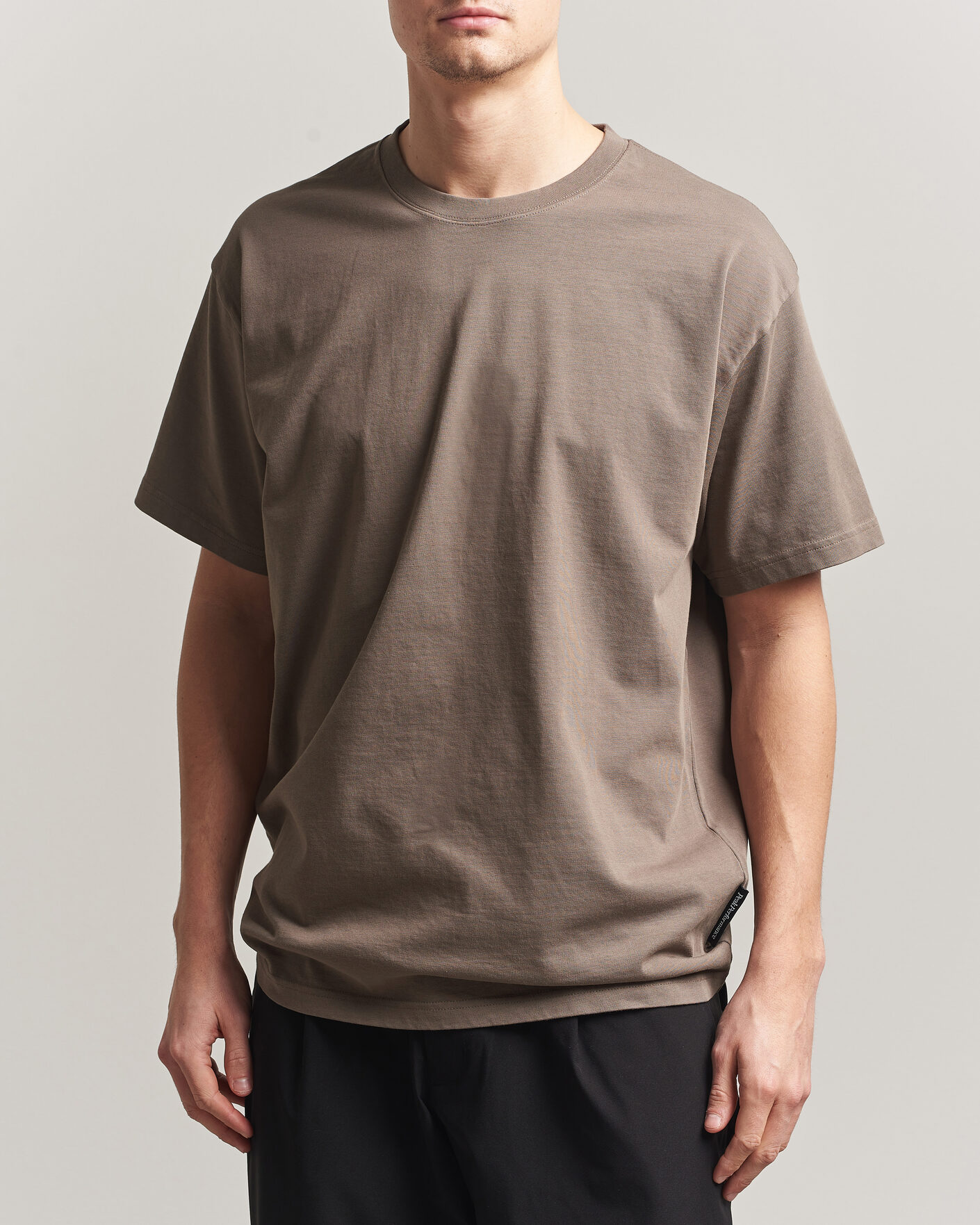 Uomini | T-shirt | Peak Performance | Heavy Cotton T-Shirt Terrian Tan