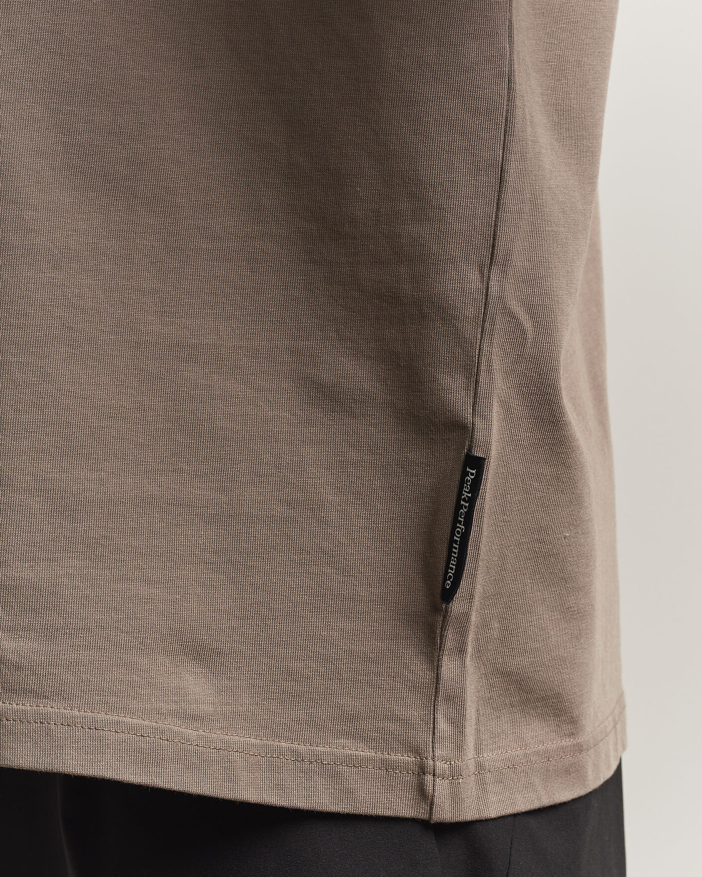 Uomini | T-shirt | Peak Performance | Heavy Cotton T-Shirt Terrian Tan