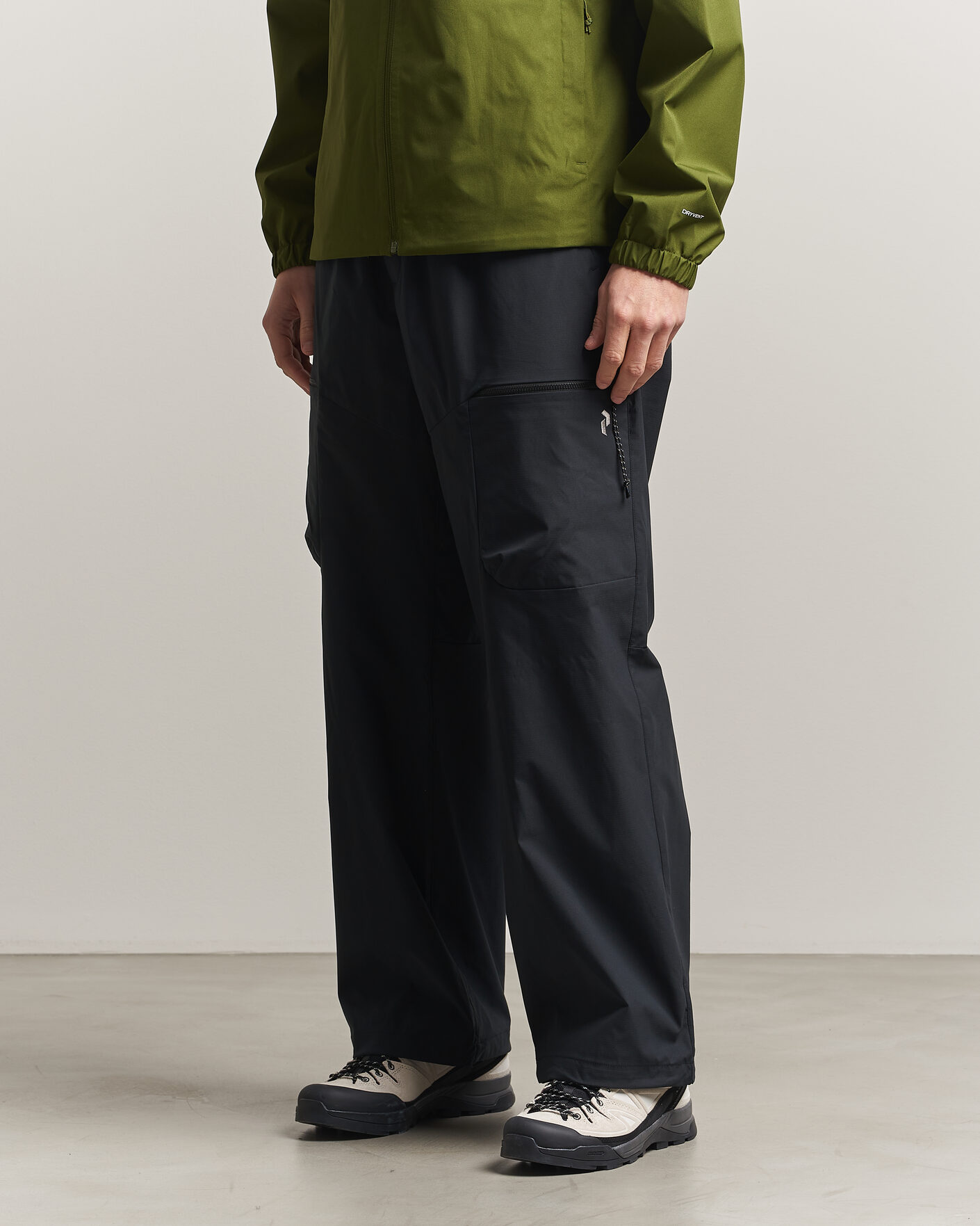 Uomini | Pantaloni | Peak Performance | Outdoor Cargo Pants Black