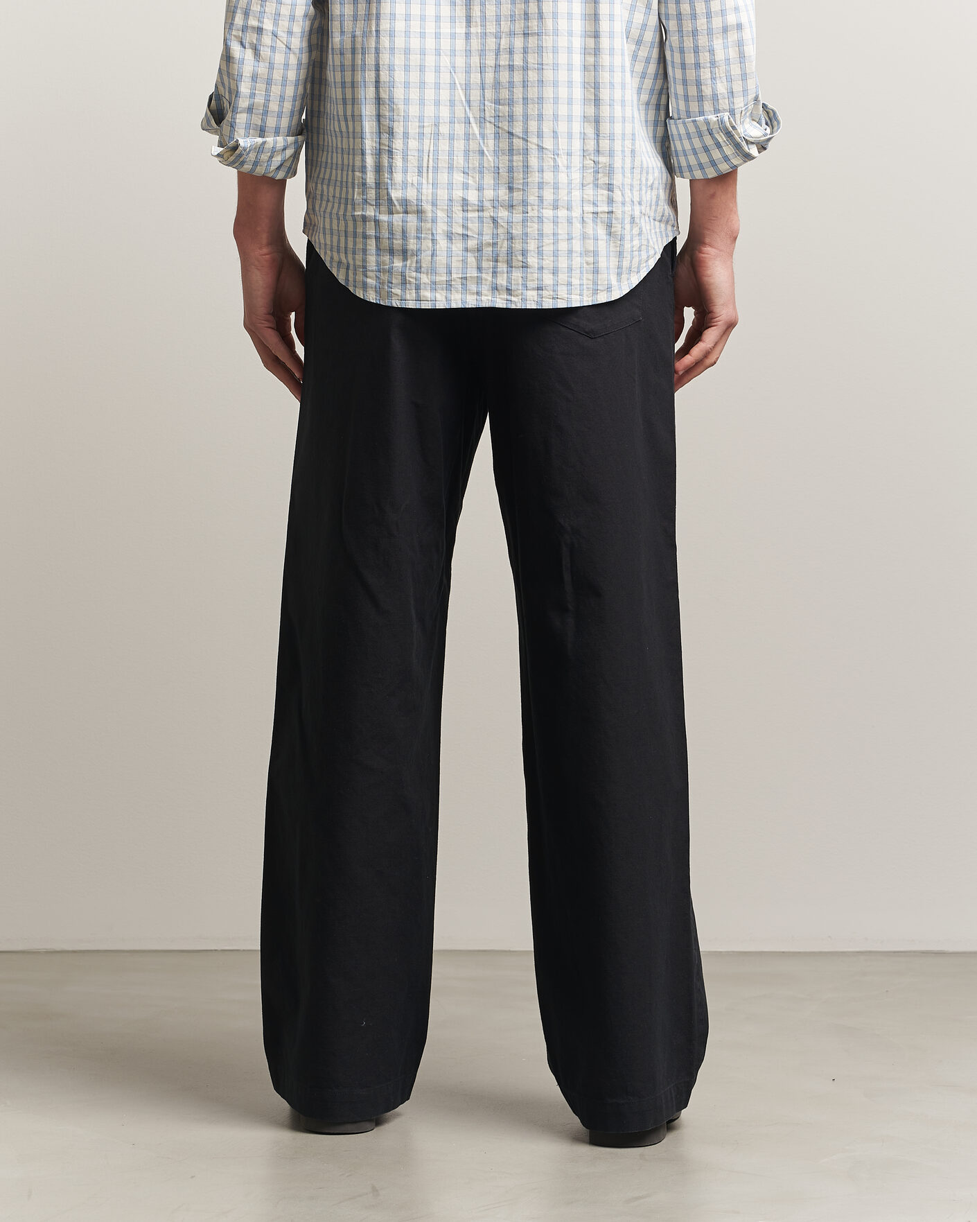 Uomini | Pantaloni | A.P.C. | Lou Cotton/Linen Drawstring Trousers Faded Black