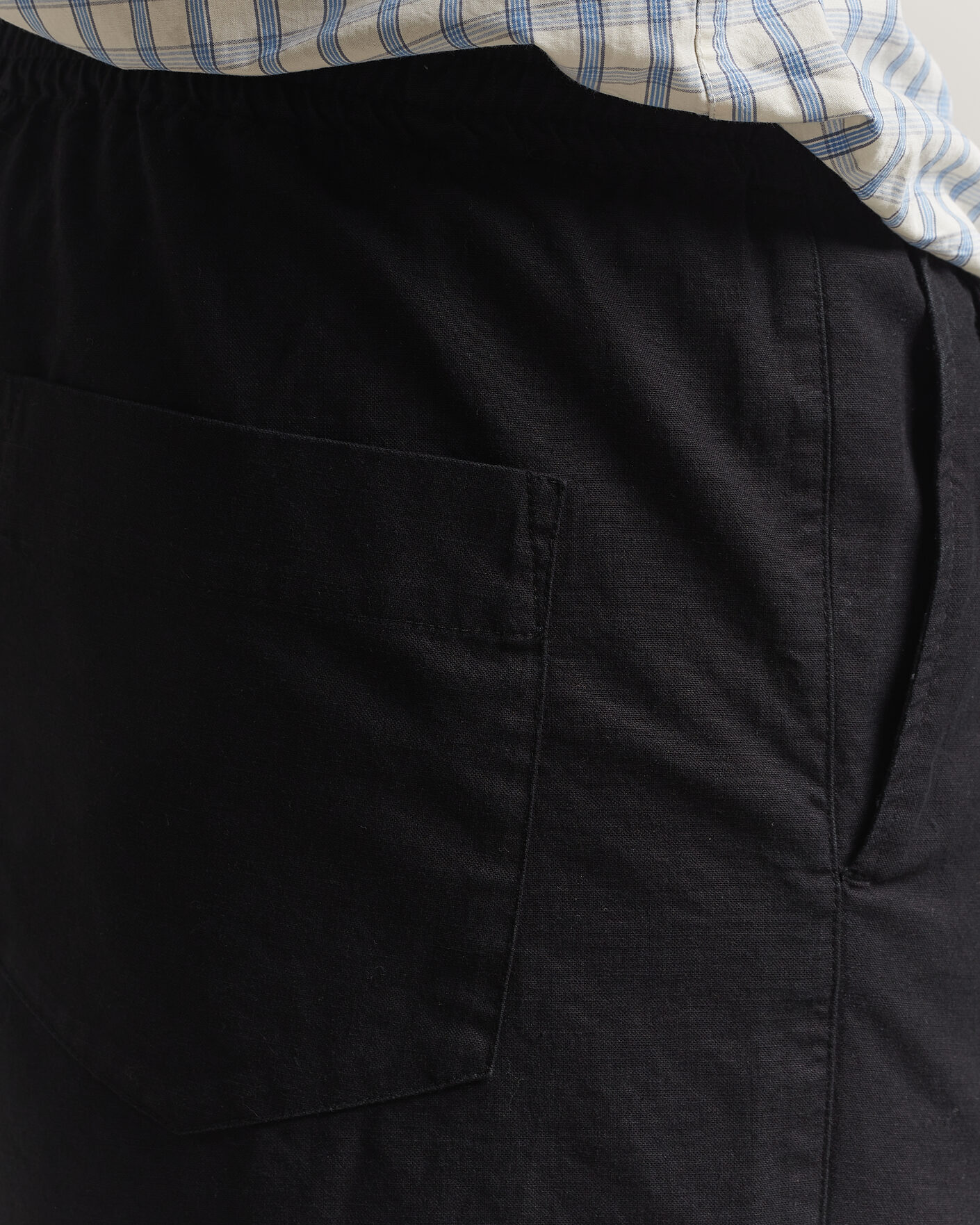 Uomini | Pantaloni | A.P.C. | Lou Cotton/Linen Drawstring Trousers Faded Black