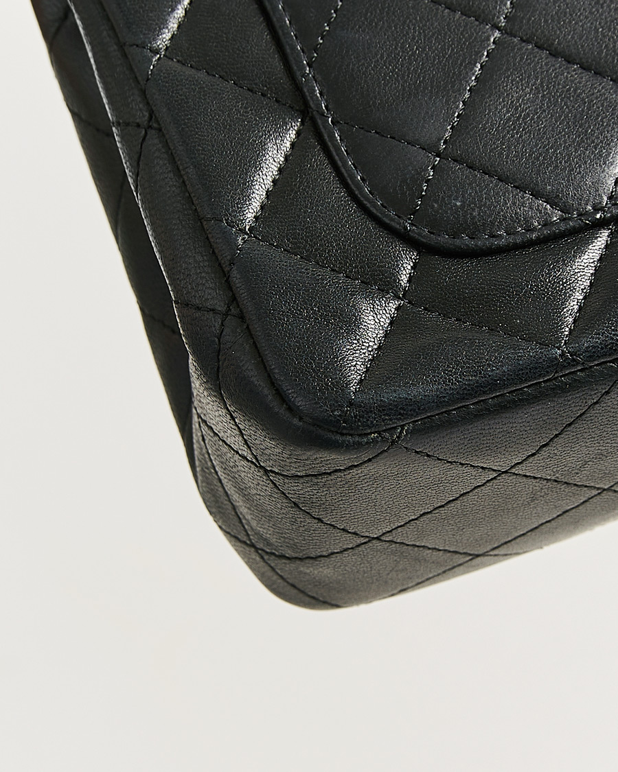 Uomini | Pre-Owned & Vintage Bags | Chanel Pre-Owned | Classic Double Flap Small Lamskin Black