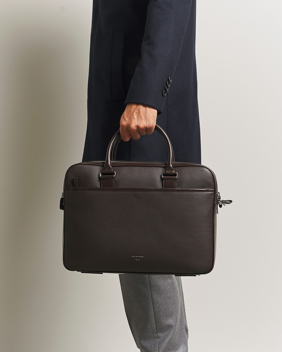 Uomini | Borse | Tiger of Sweden | Burin Grained Leather Briefcase Dark Brown