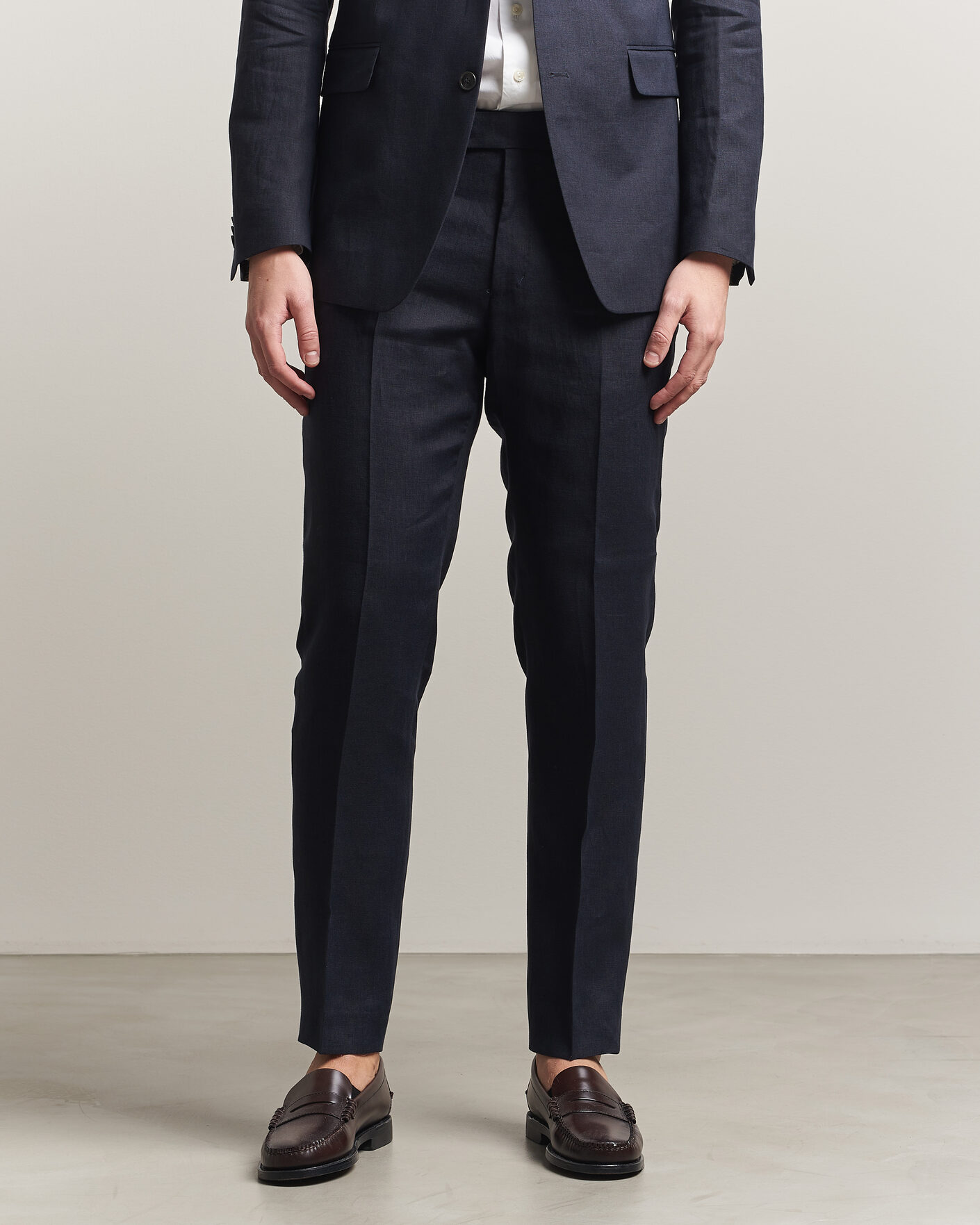Uomini | Pantaloni | Tiger of Sweden | Tenuta Linen Suit Trousers Midnight Blue
