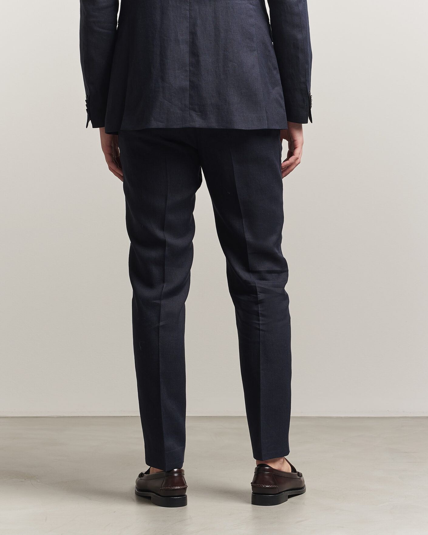 Uomini | Pantaloni | Tiger of Sweden | Tenuta Linen Suit Trousers Midnight Blue