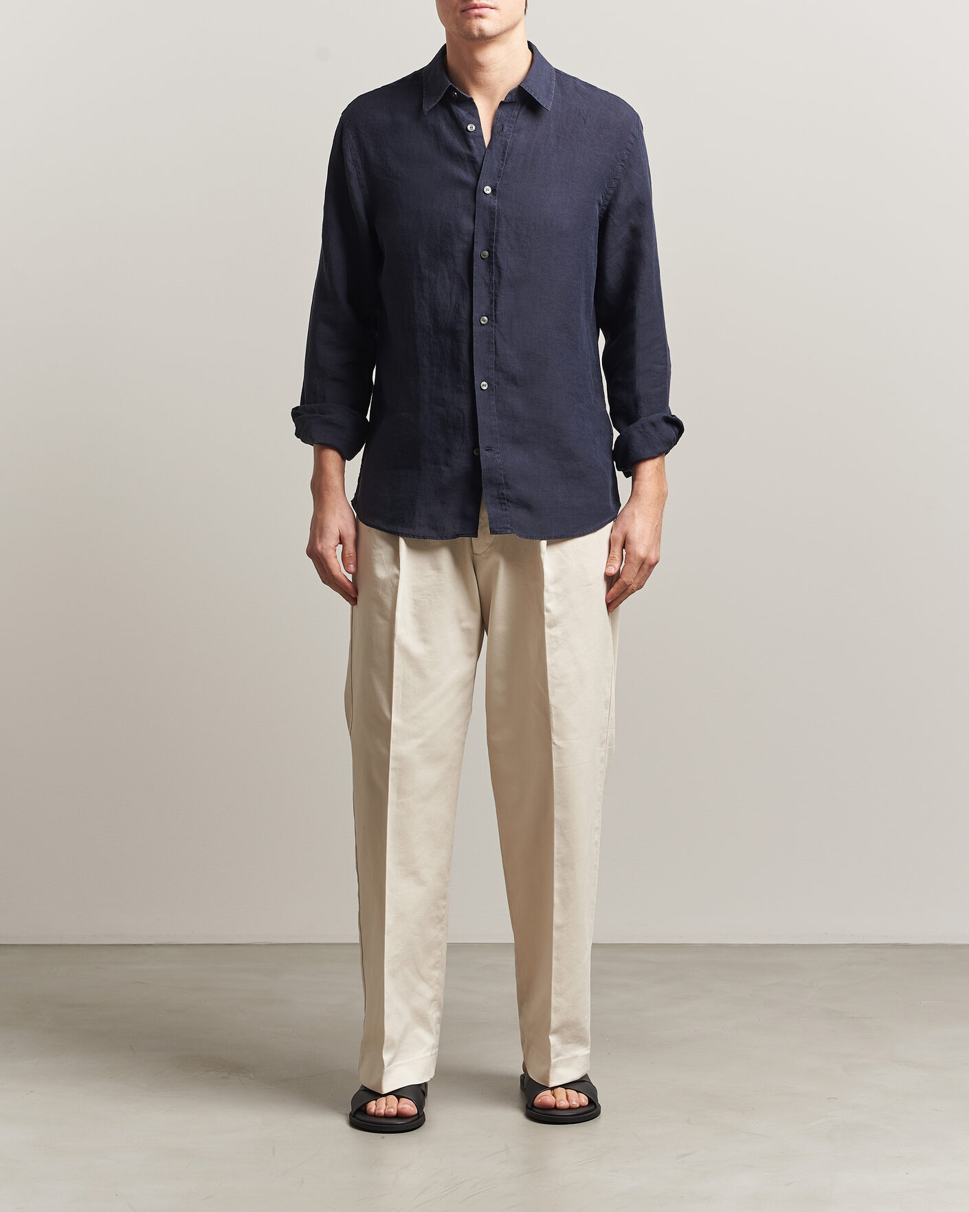Uomini | Camicie | Tiger of Sweden | Spenser Linen Shirt Midnight Blue