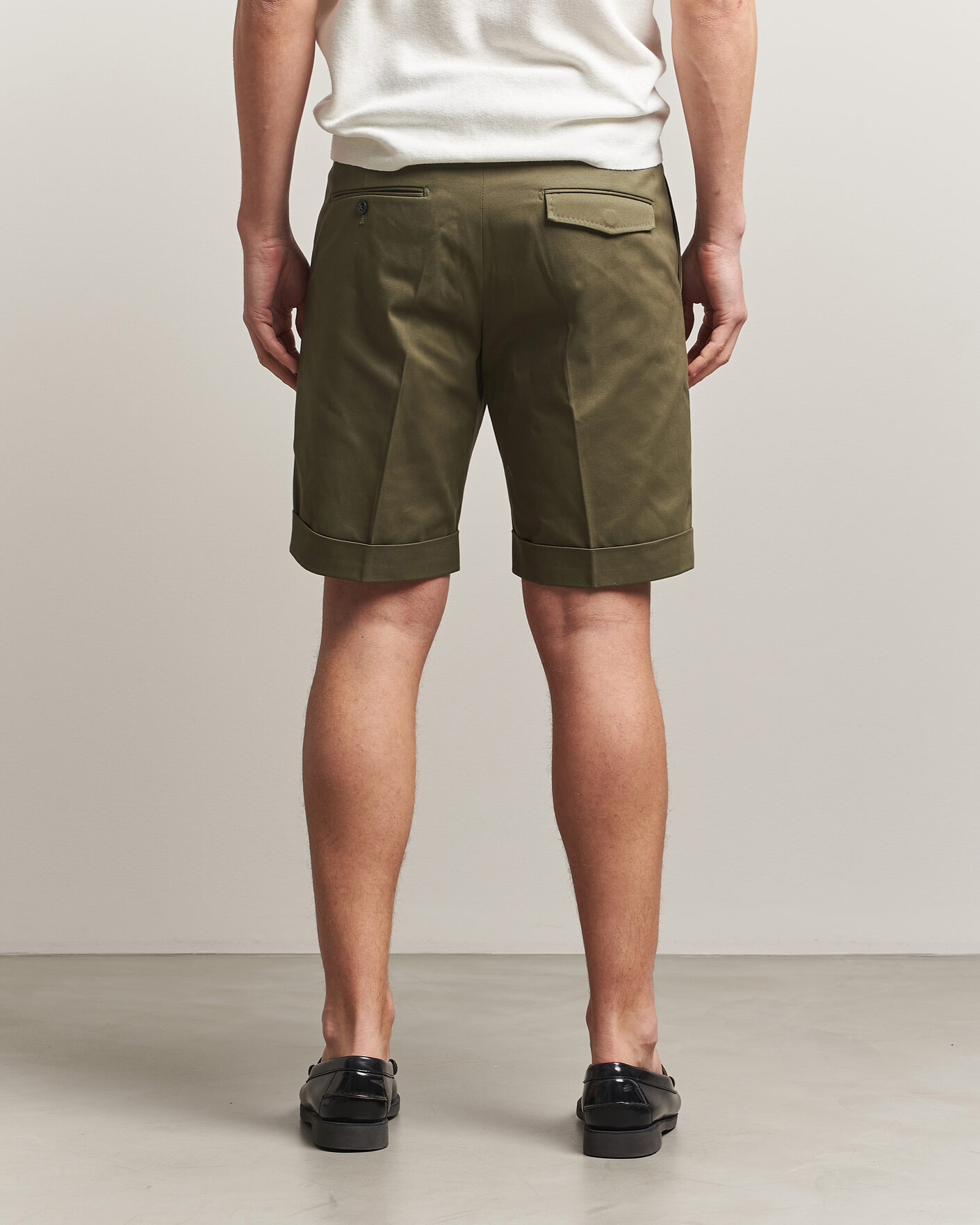 Uomini | Pantaloncini | Tiger of Sweden | Tenut Cotton Chino Shorts Kalamata Green