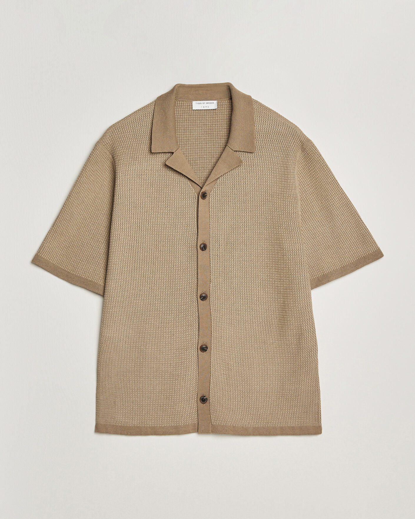 Uomini | Camicie | Tiger of Sweden | River Knitted Short Sleeve Shirt Umber Brown