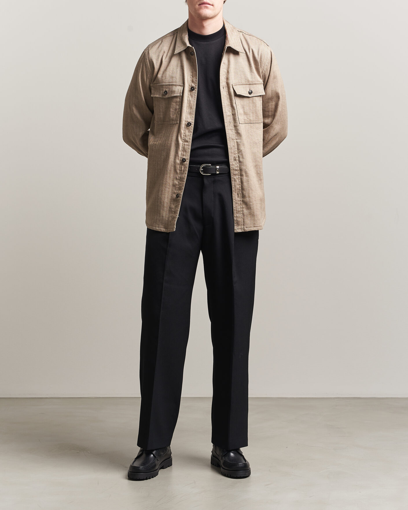 Uomini | Camicie | Tiger of Sweden | Bishop Linen Overshirt Vintage Beige