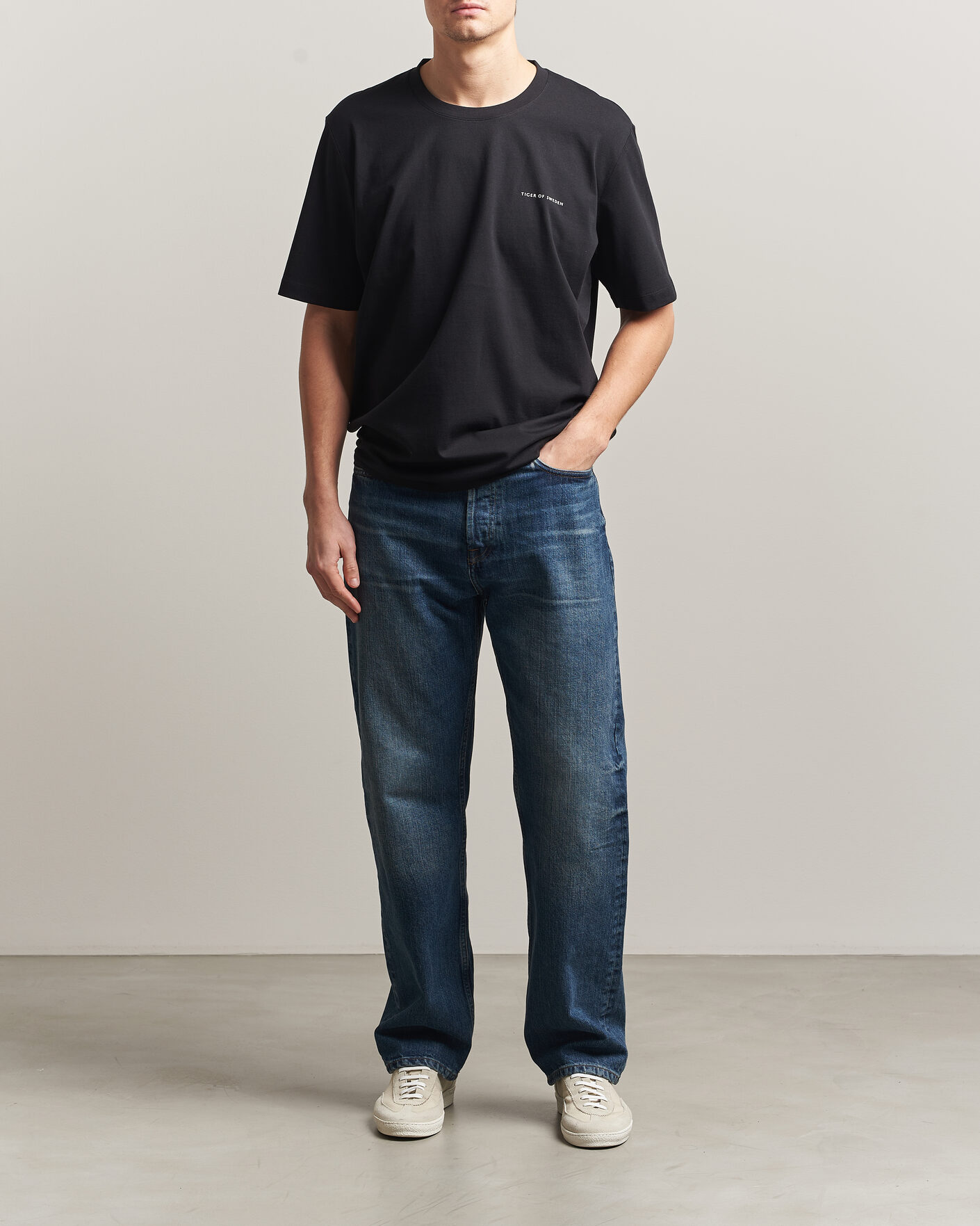 Uomini | T-shirt | Tiger of Sweden | Pro Cotton Logo T-Shirt Black