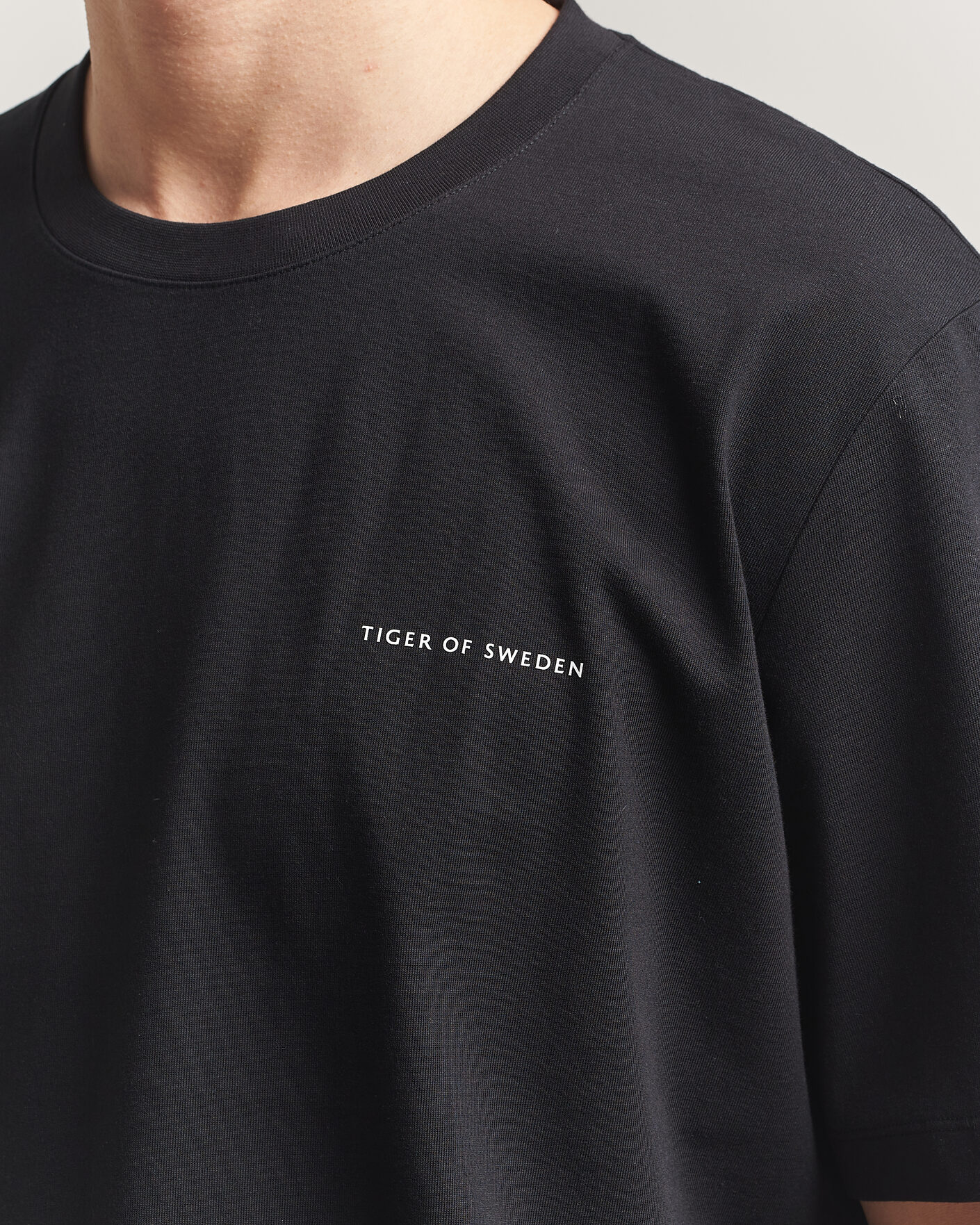 Uomini | T-shirt | Tiger of Sweden | Pro Cotton Logo T-Shirt Black