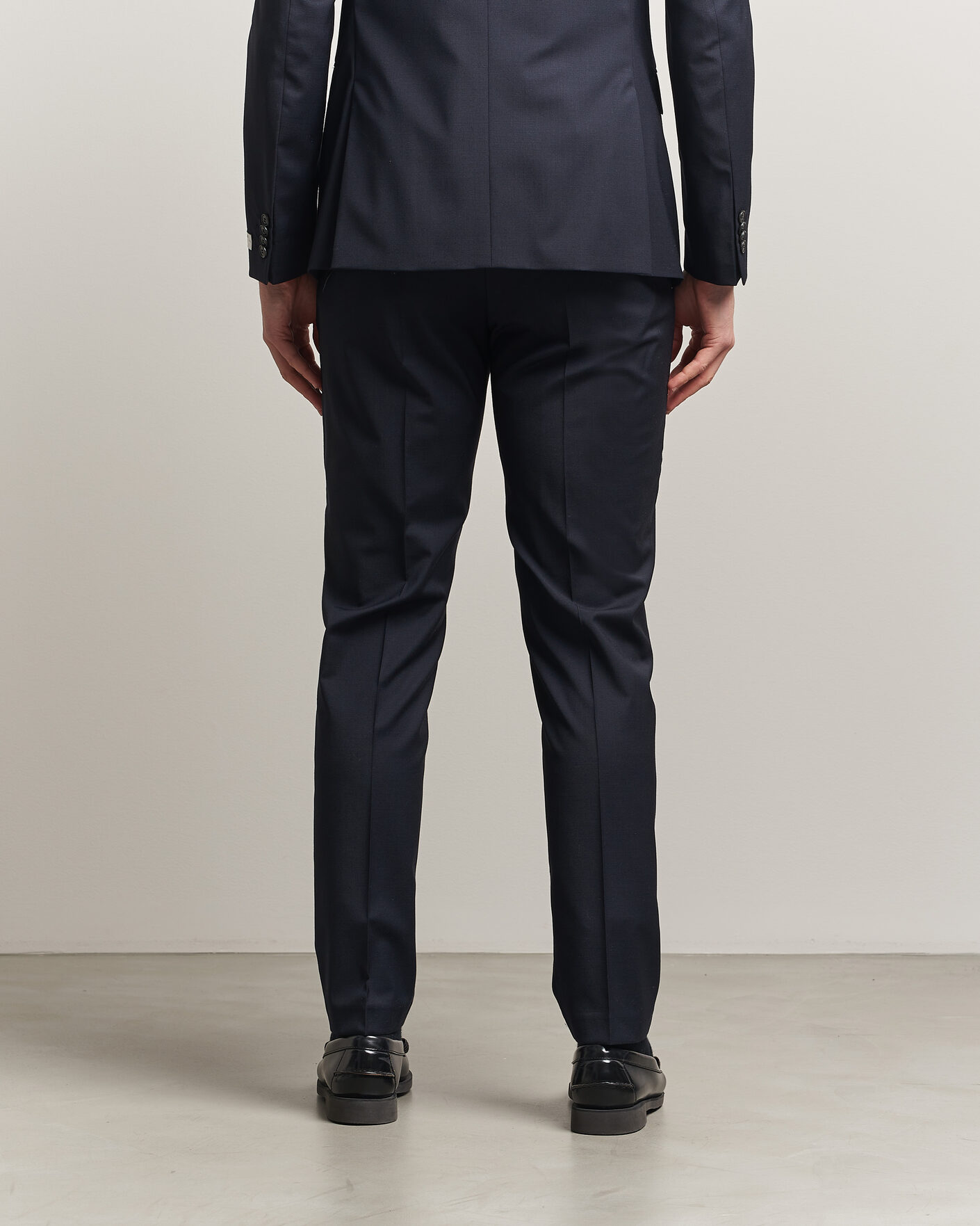 Uomini | Pantaloni | Tiger of Sweden | Tenuta Wool Travel Suit Trousers Dark Ink