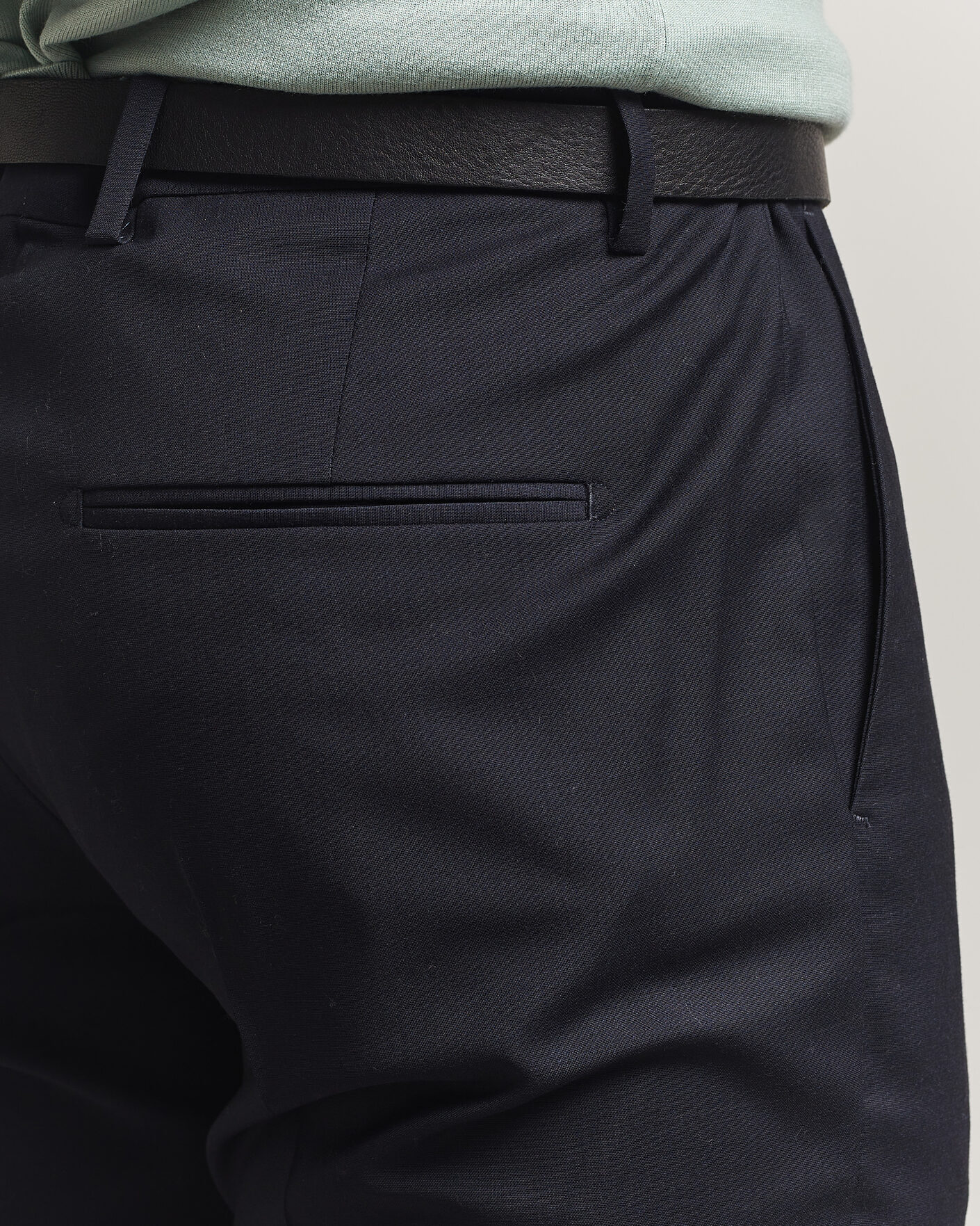 Uomini | Pantaloni | Tiger of Sweden | Tenuta Wool Travel Suit Trousers Dark Ink