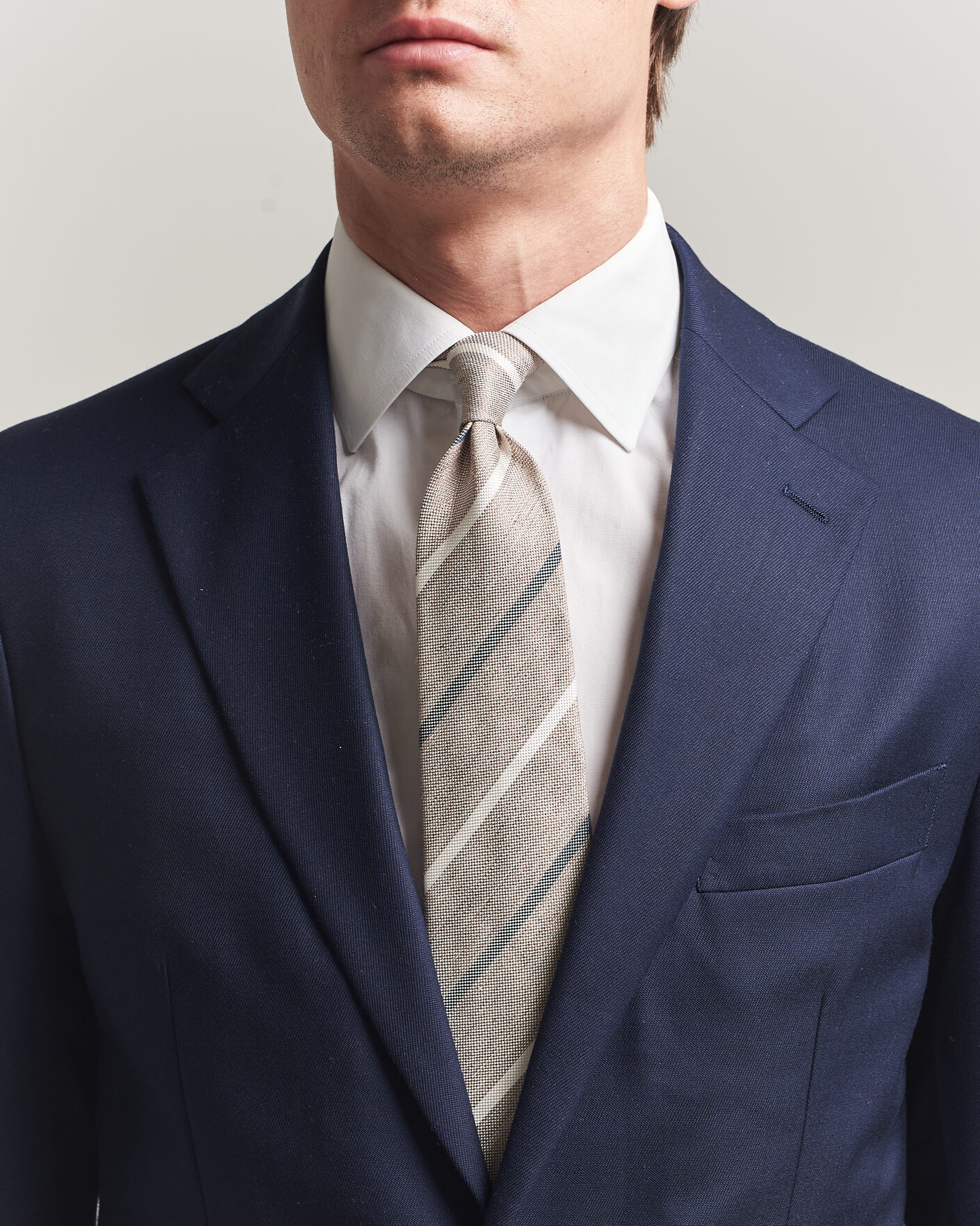 Uomini | Cravatte | Amanda Christensen | Silk/Linen 8cm Striped Tie Brown