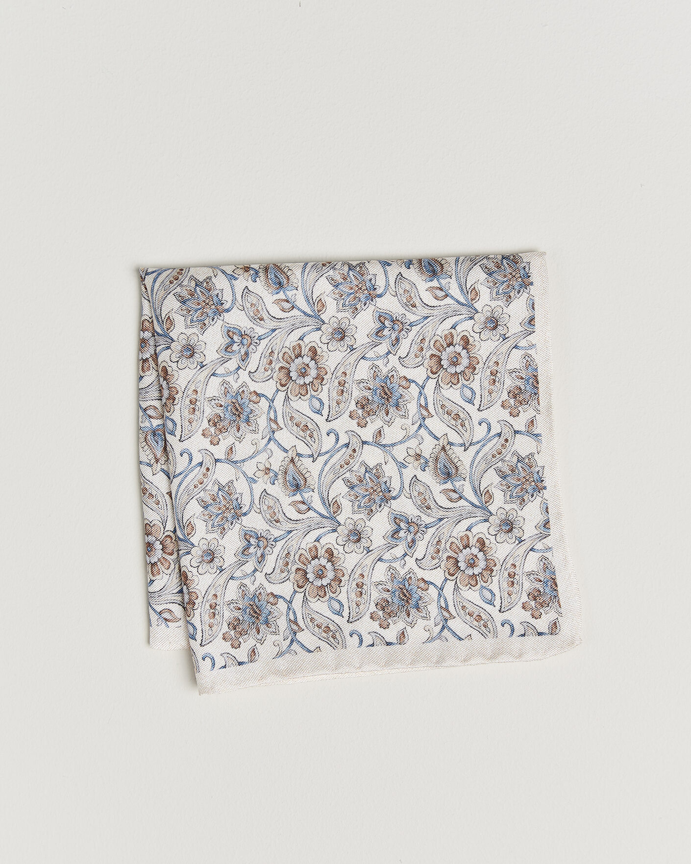 Uomini | Fazzoletti da taschino | Amanda Christensen | Silk Oxford Large Flower Pocket Square Cream
