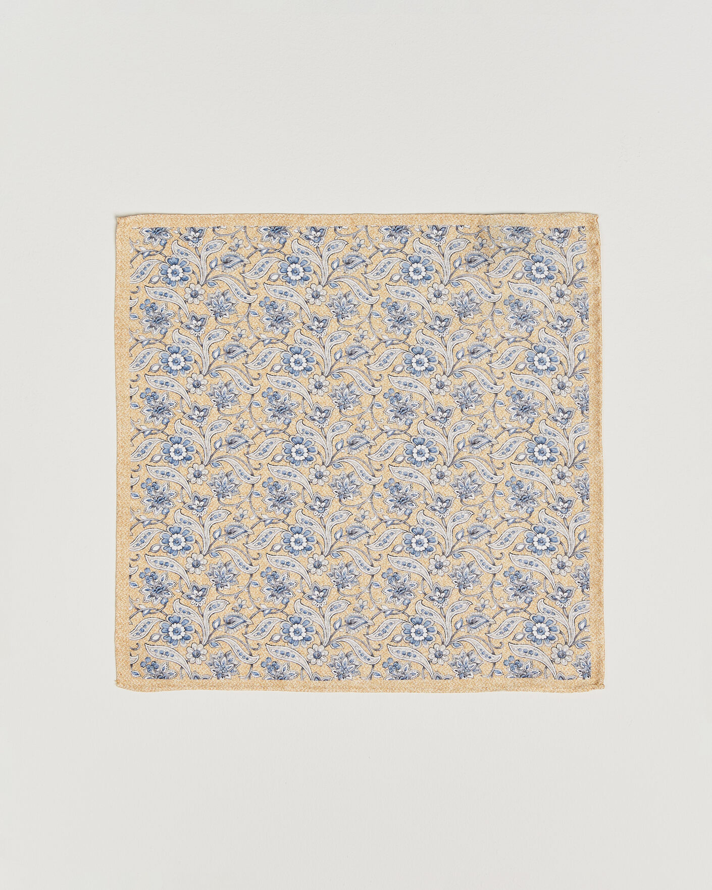 Uomini | Fazzoletti da taschino | Amanda Christensen | Silk Oxford Large Flower Pocket Square Yellow