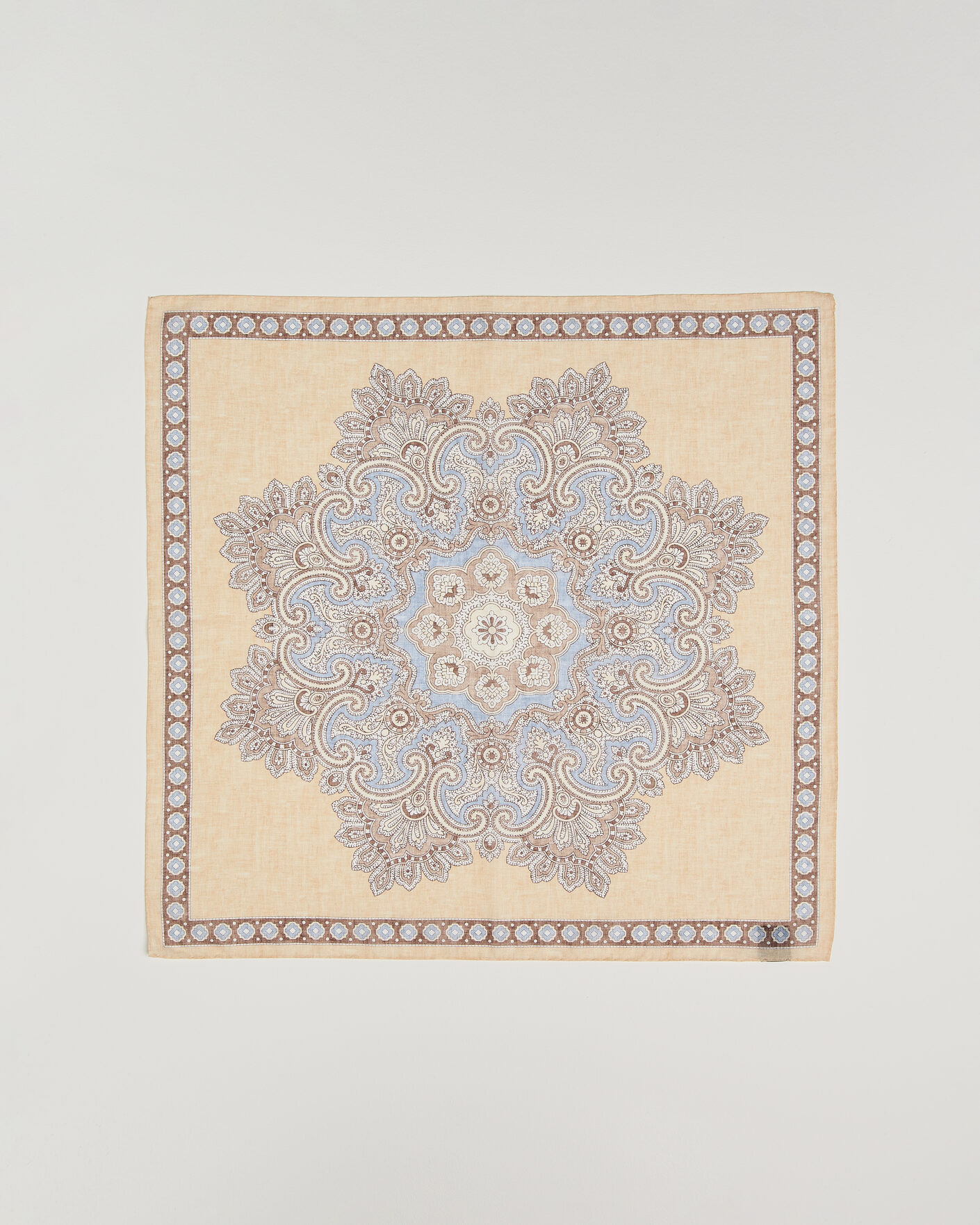 Uomini | Sciarpe | Amanda Christensen | Cotton Voilé Large Paisley Bandana Yellow