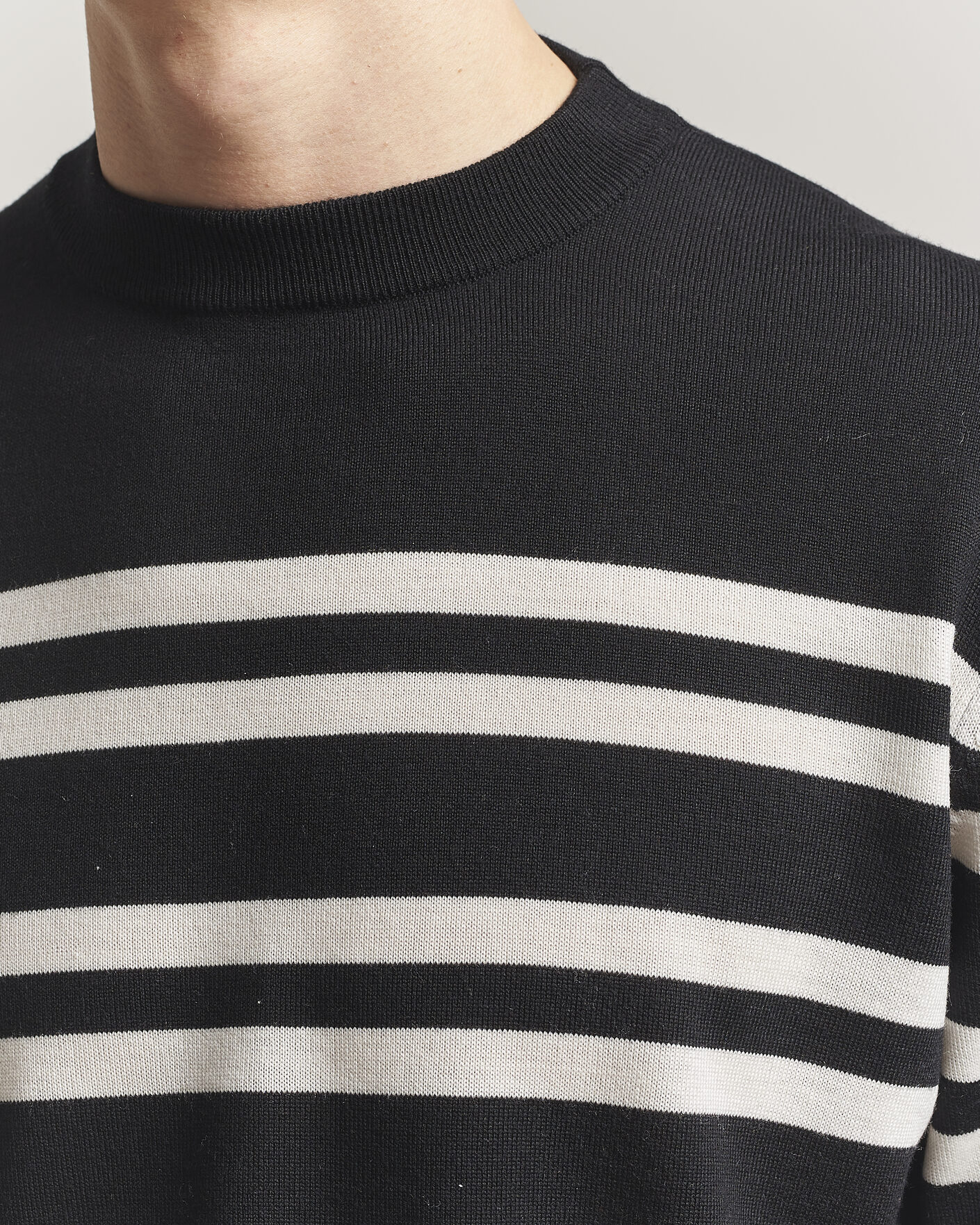 Uomini | Maglieria | Filippa K | Merino Knitted Striped Sweater Black/White