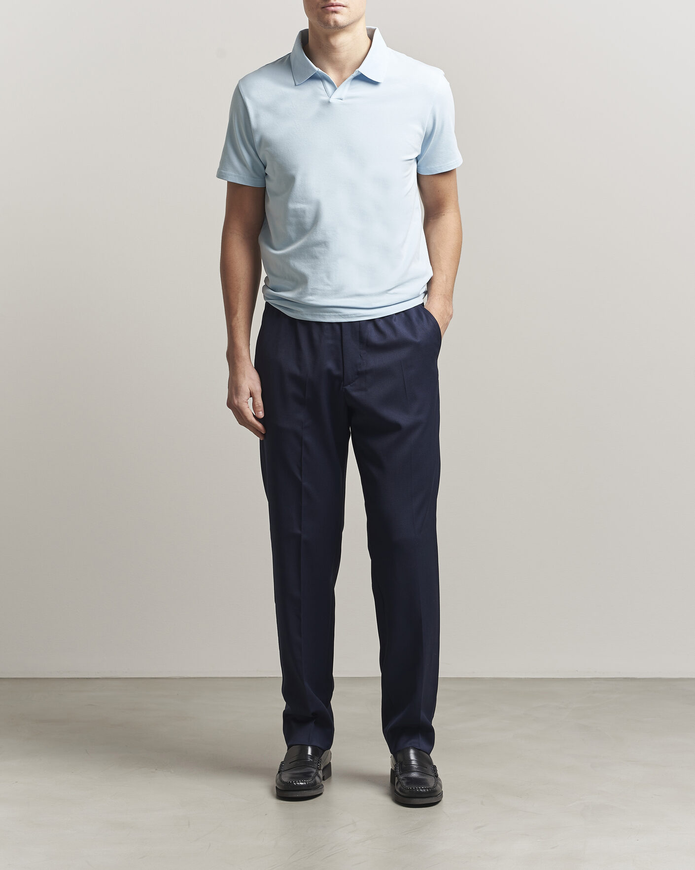 Uomini | Pantaloni | Filippa K | Theo Relaxed Wool Trousers Ink Navy
