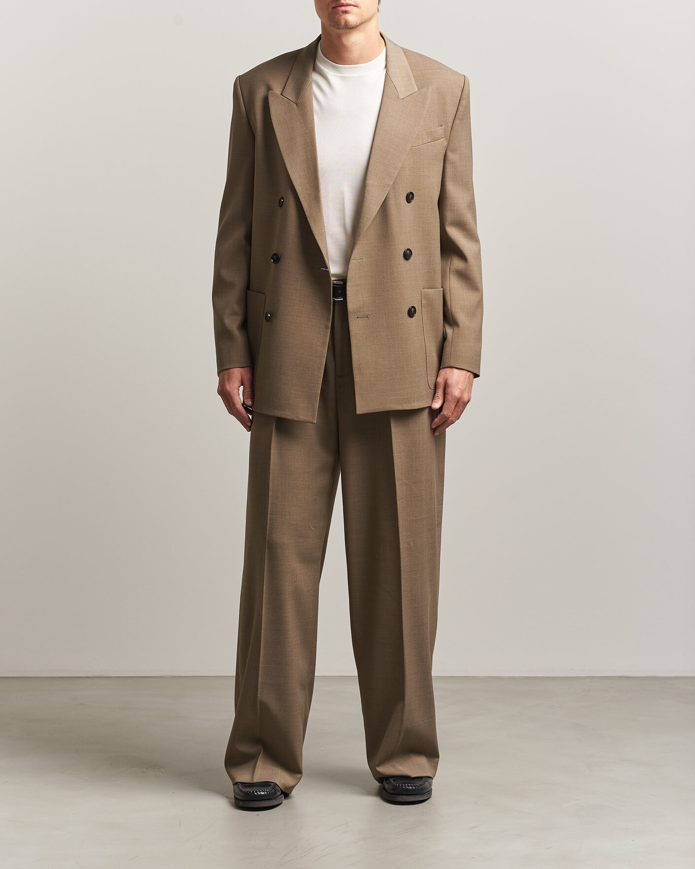 Uomini | Pantaloni | Filippa K | Milo Wide Wool Trousers Light Driftwood