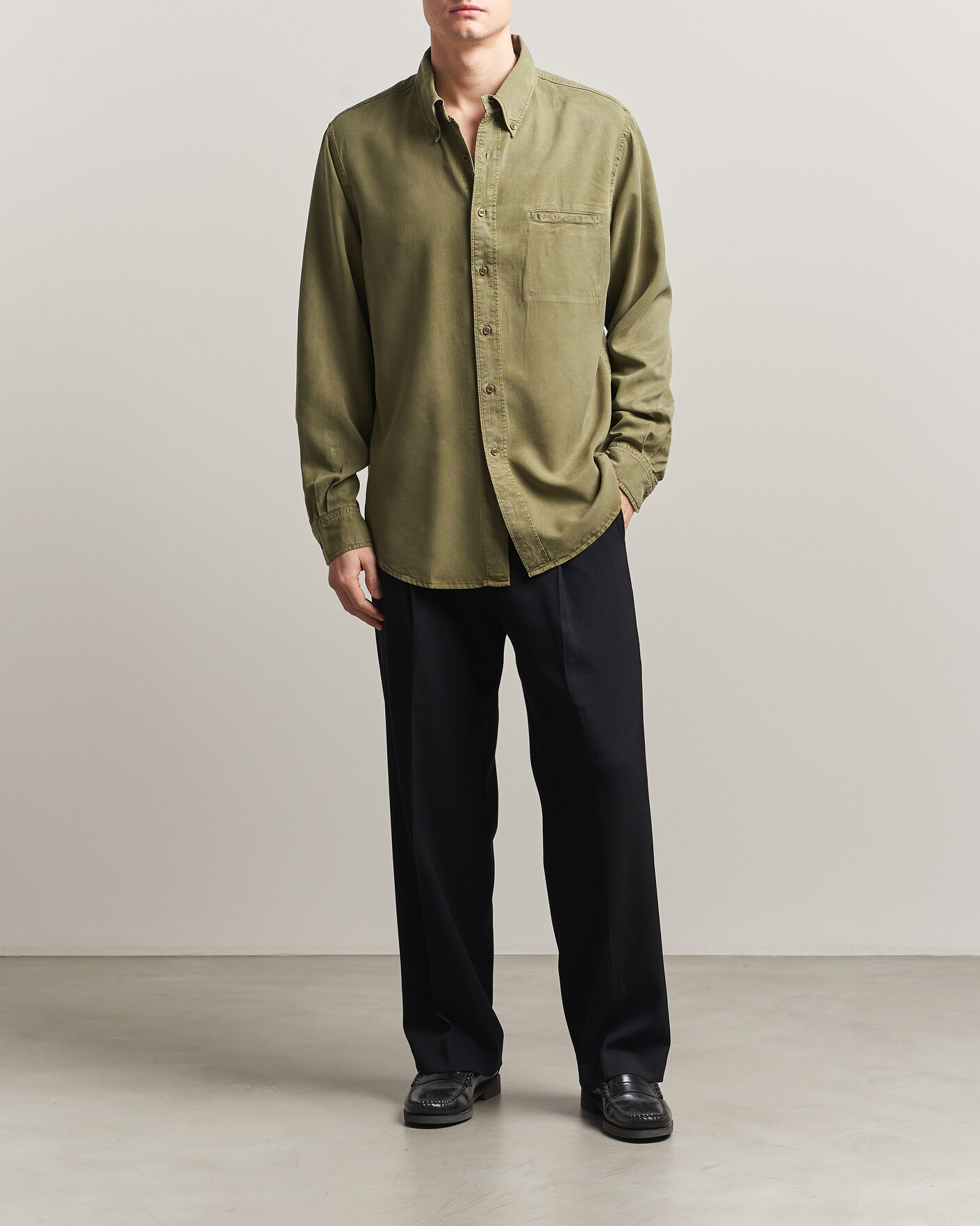 Uomini | Camicie | Filippa K | Zack Lyocell Shirt Laurel Green
