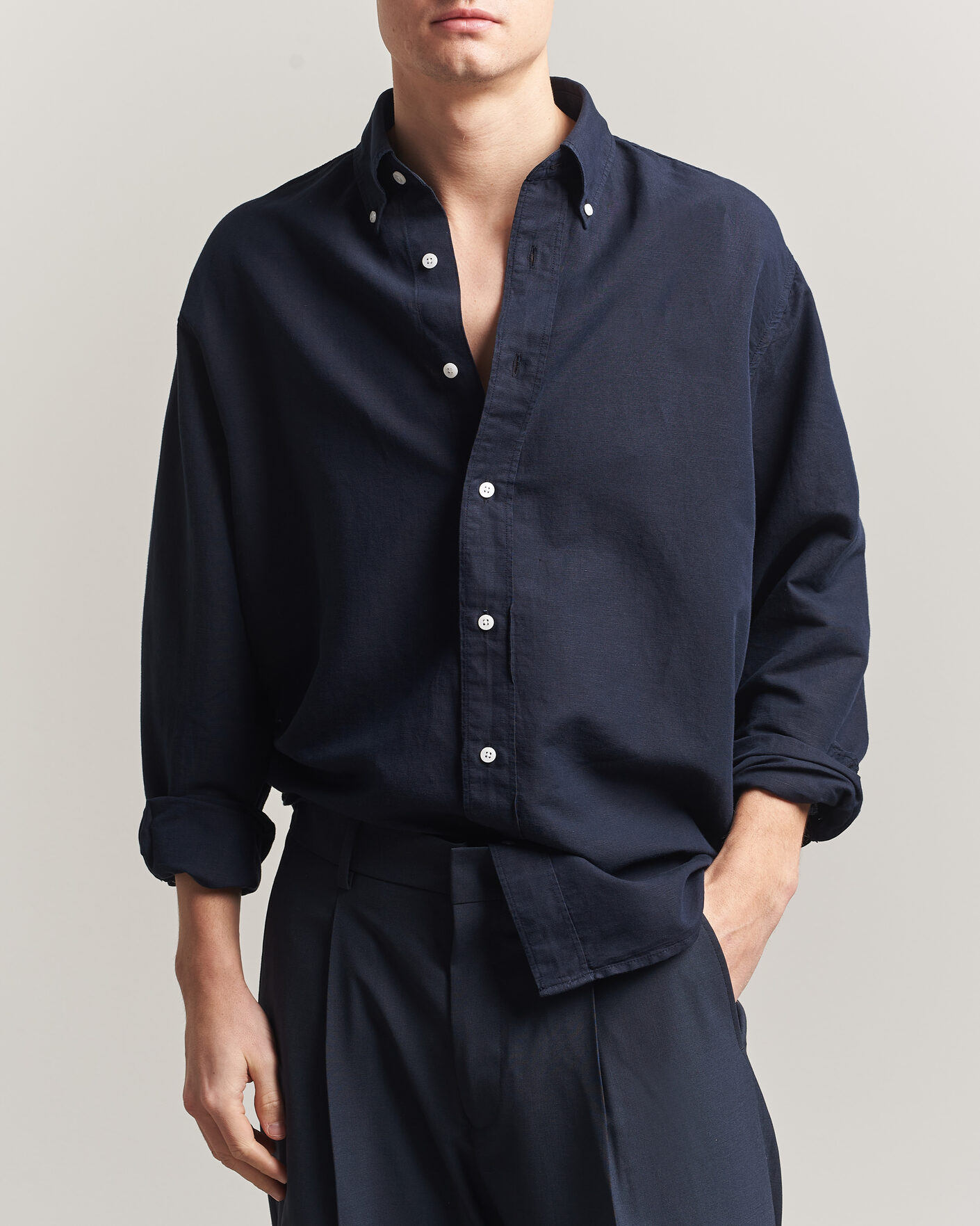 Uomini | Camicie | Filippa K | Relaxed Cotton/Linen Shirt Navy