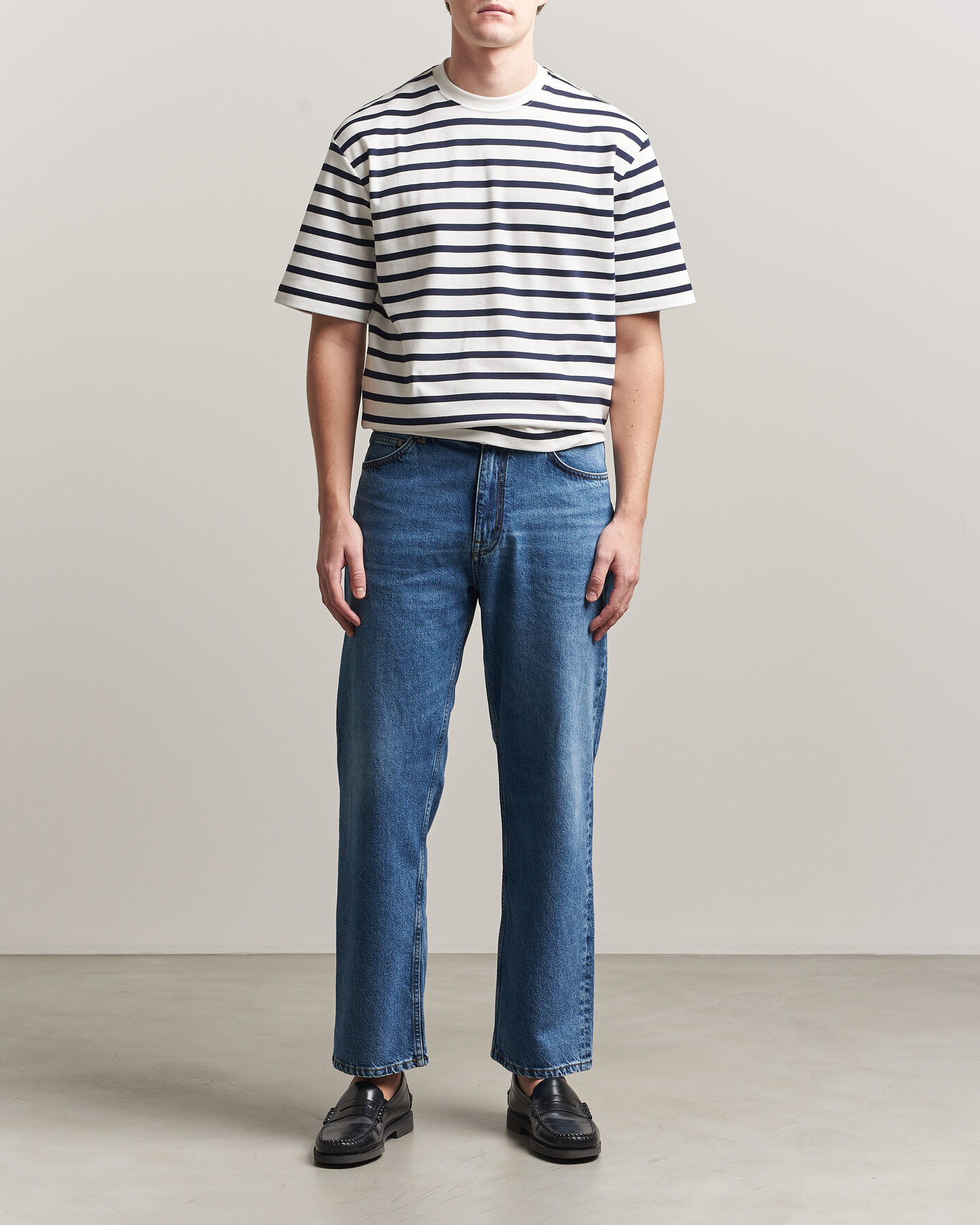 Uomini | T-shirt | Filippa K | Striped Crew Neck T-Shirt White/Navy