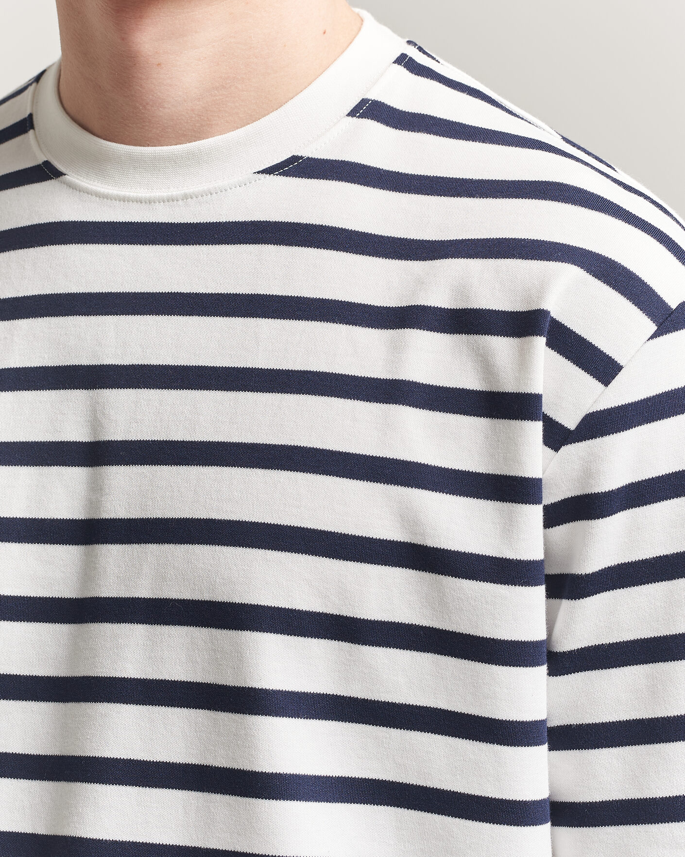 Uomini | T-shirt | Filippa K | Striped Crew Neck T-Shirt White/Navy