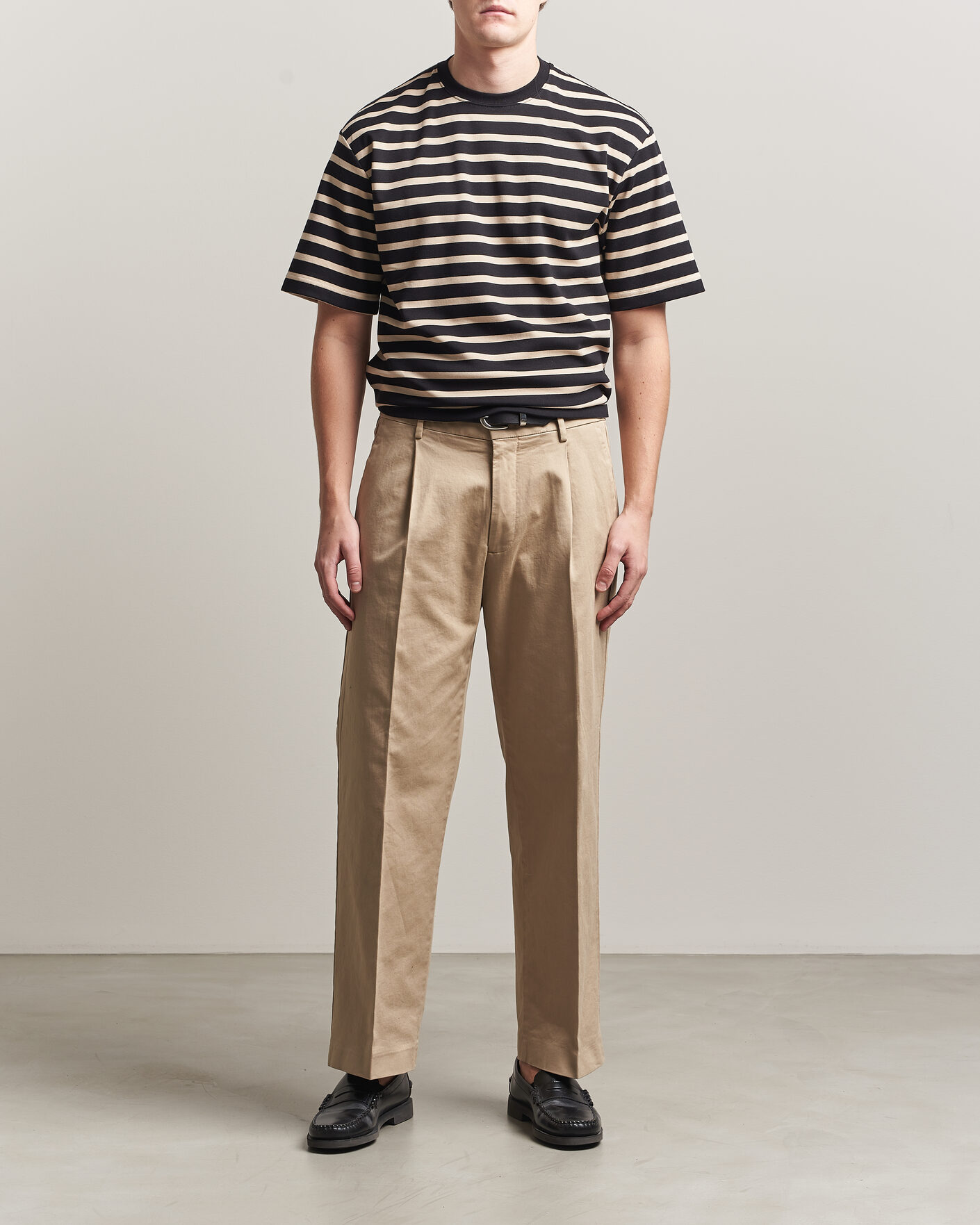 Uomini | T-shirt | Filippa K | Striped Crew Neck T-Shirt Black/Pearl