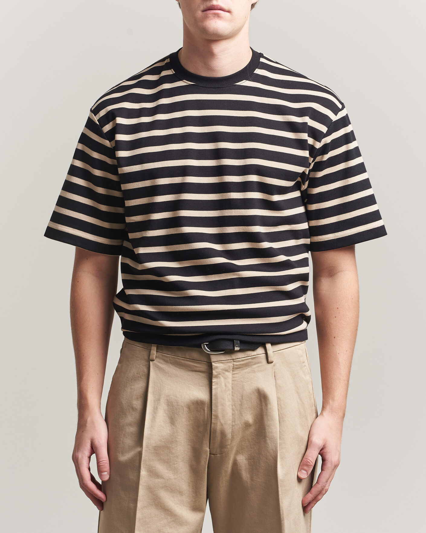 Uomini | T-shirt | Filippa K | Striped Crew Neck T-Shirt Black/Pearl