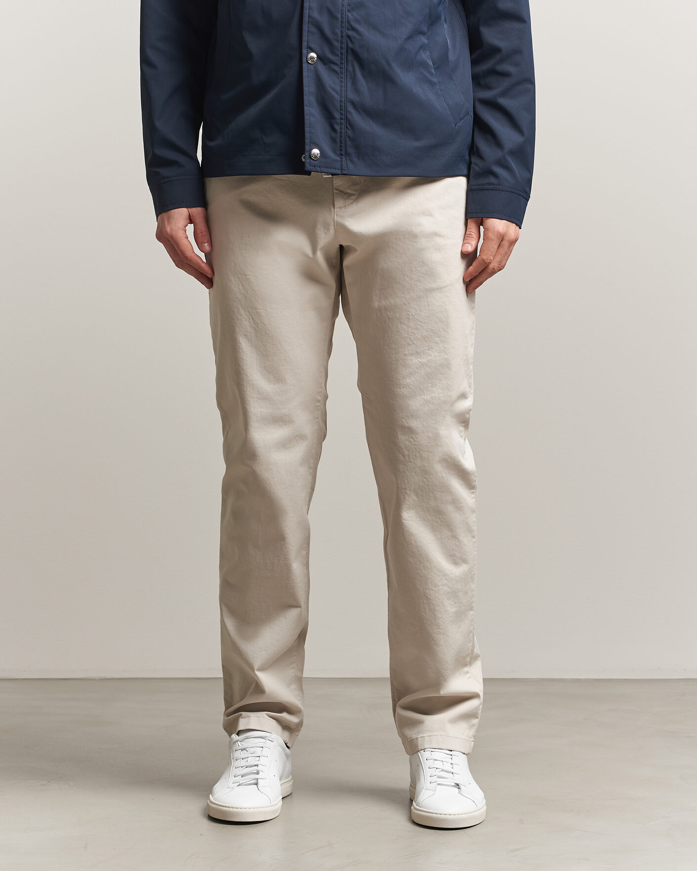 Uomini | Pantaloni | J.Lindeberg | Chaze Cotton Stretch Pants Moonbeam