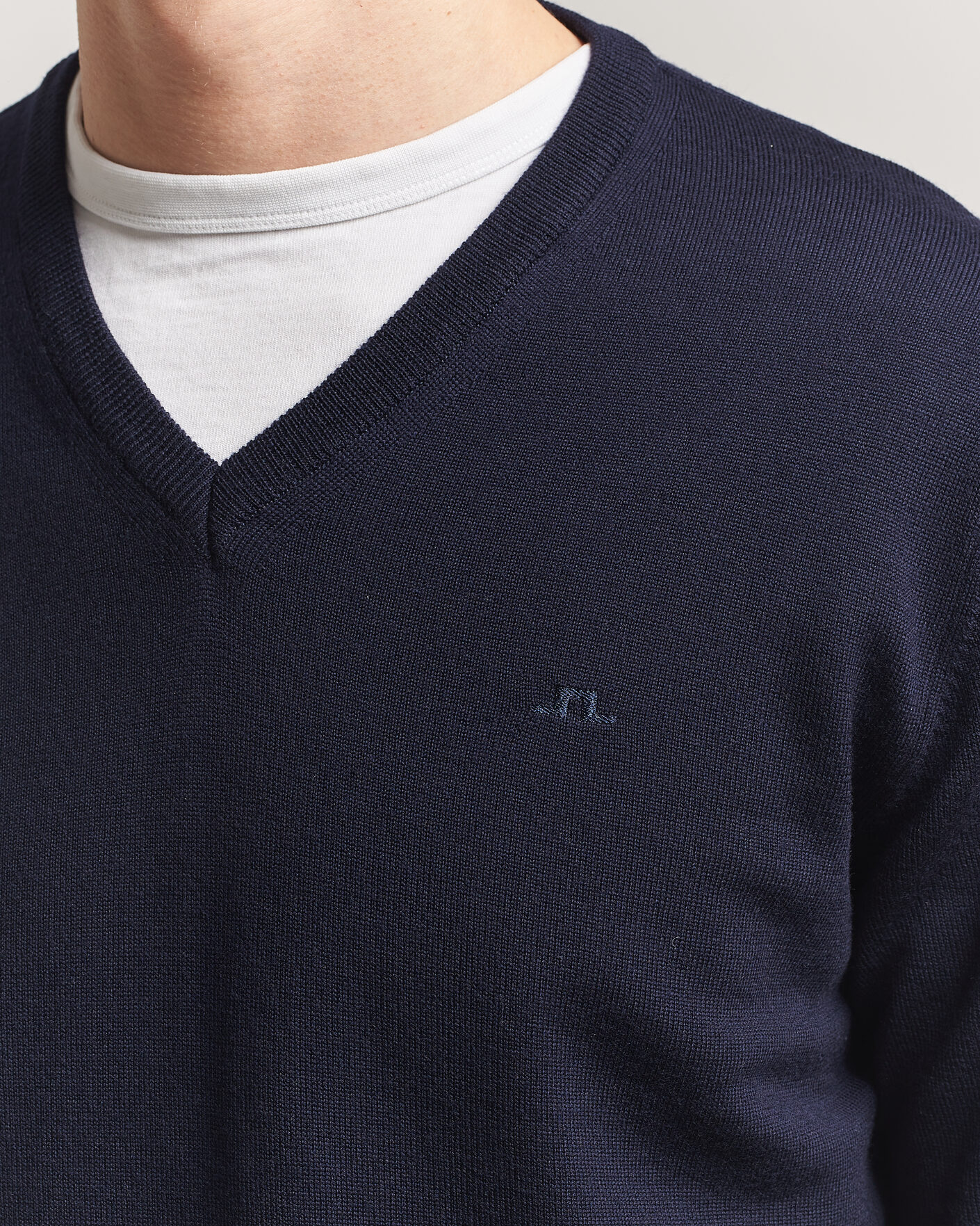 Uomini | Maglieria | J.Lindeberg | Lymann Merino V-Neck Pullover JL Navy