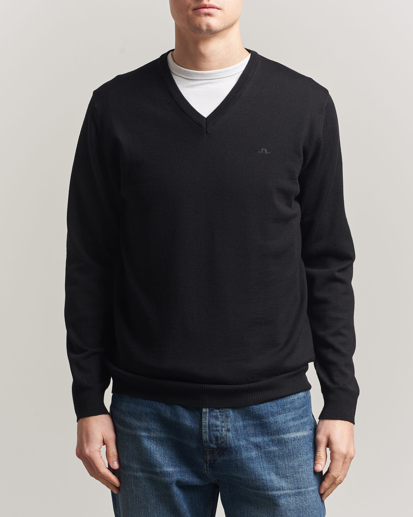 Uomini | Maglieria | J.Lindeberg | Lymann Merino V-Neck Pullover Black