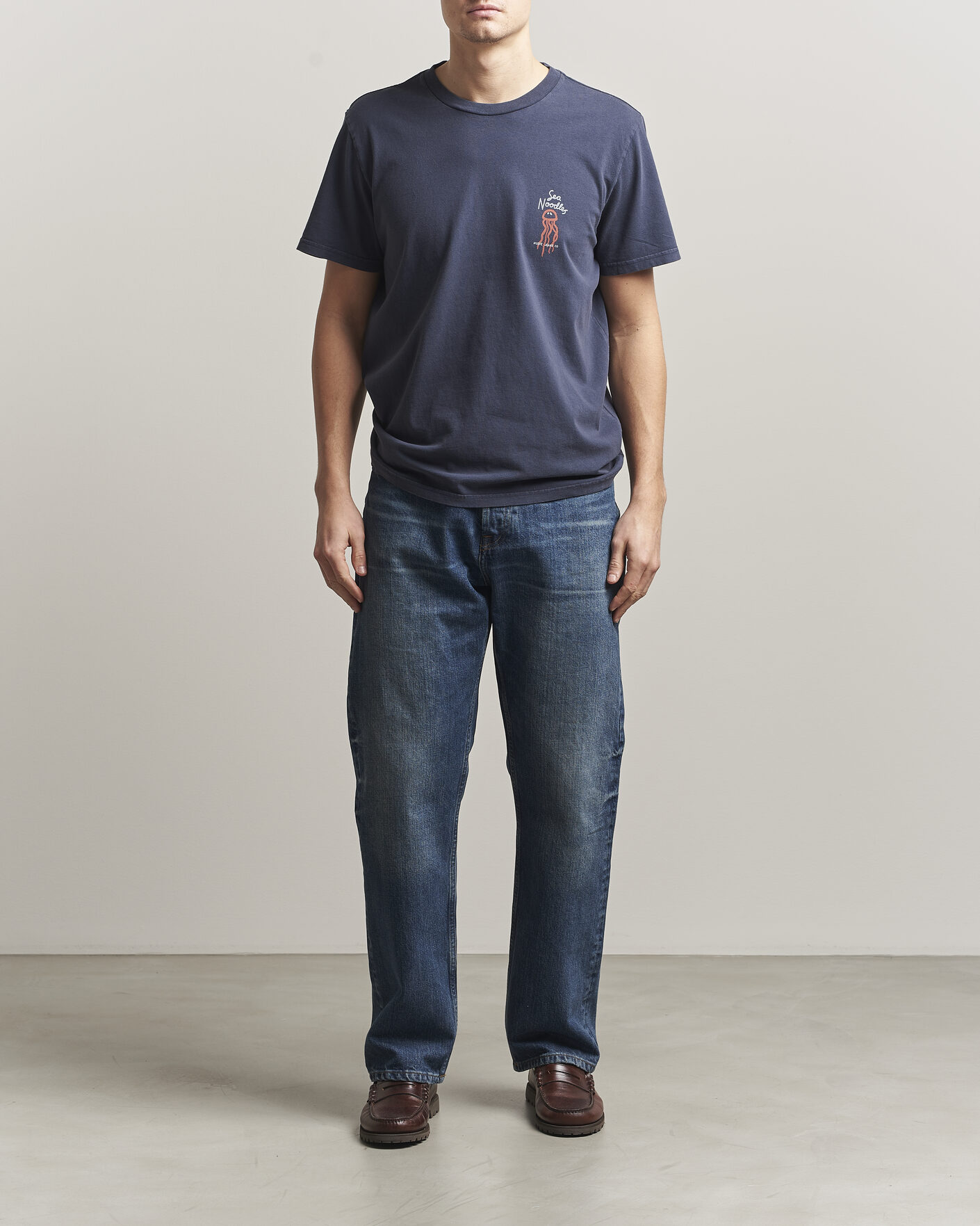 Uomini | T-shirt | Nudie Jeans | Roy Printed T-Shirt Dark Blue