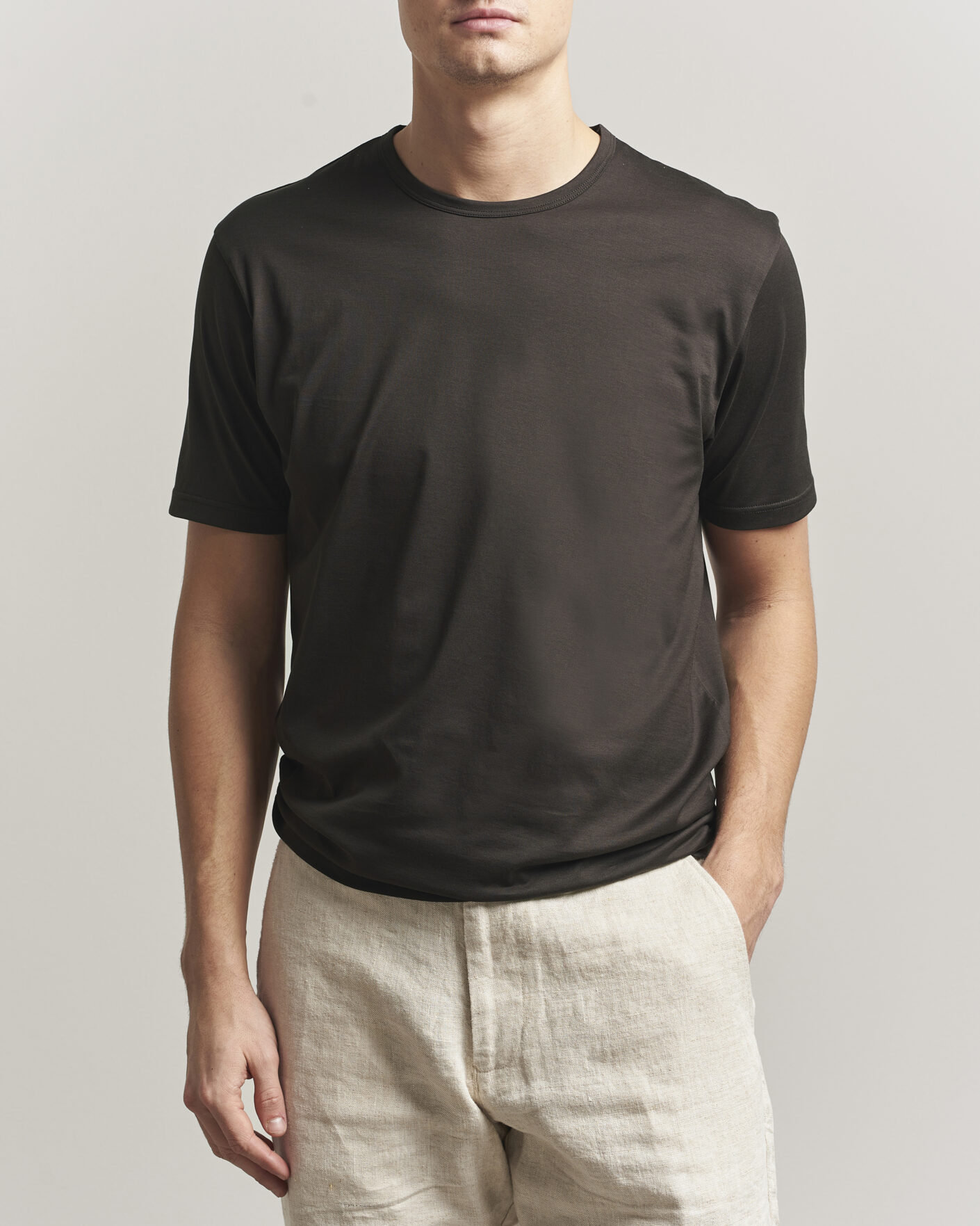Uomini | T-shirt | Sunspel | Crew Neck Q82 Cotton T-Shirt Dark Chocolate